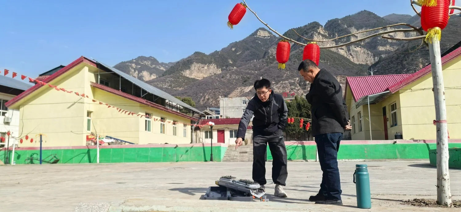 IFBOTX3+in+the+countryside_Shanxi_4.jpeg