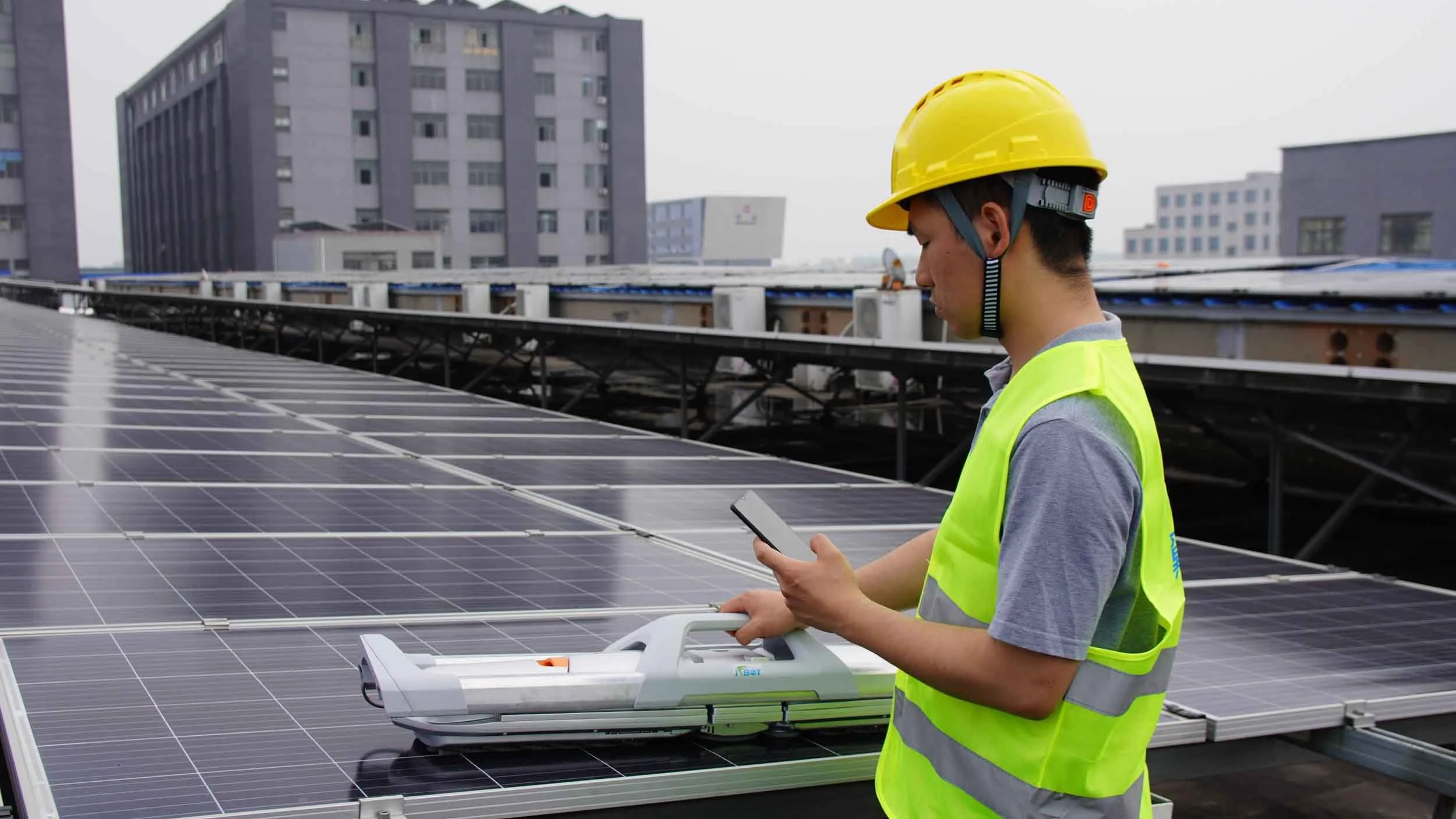 IFBOT_Solar Panel Cleaning Robot IFBOTX3