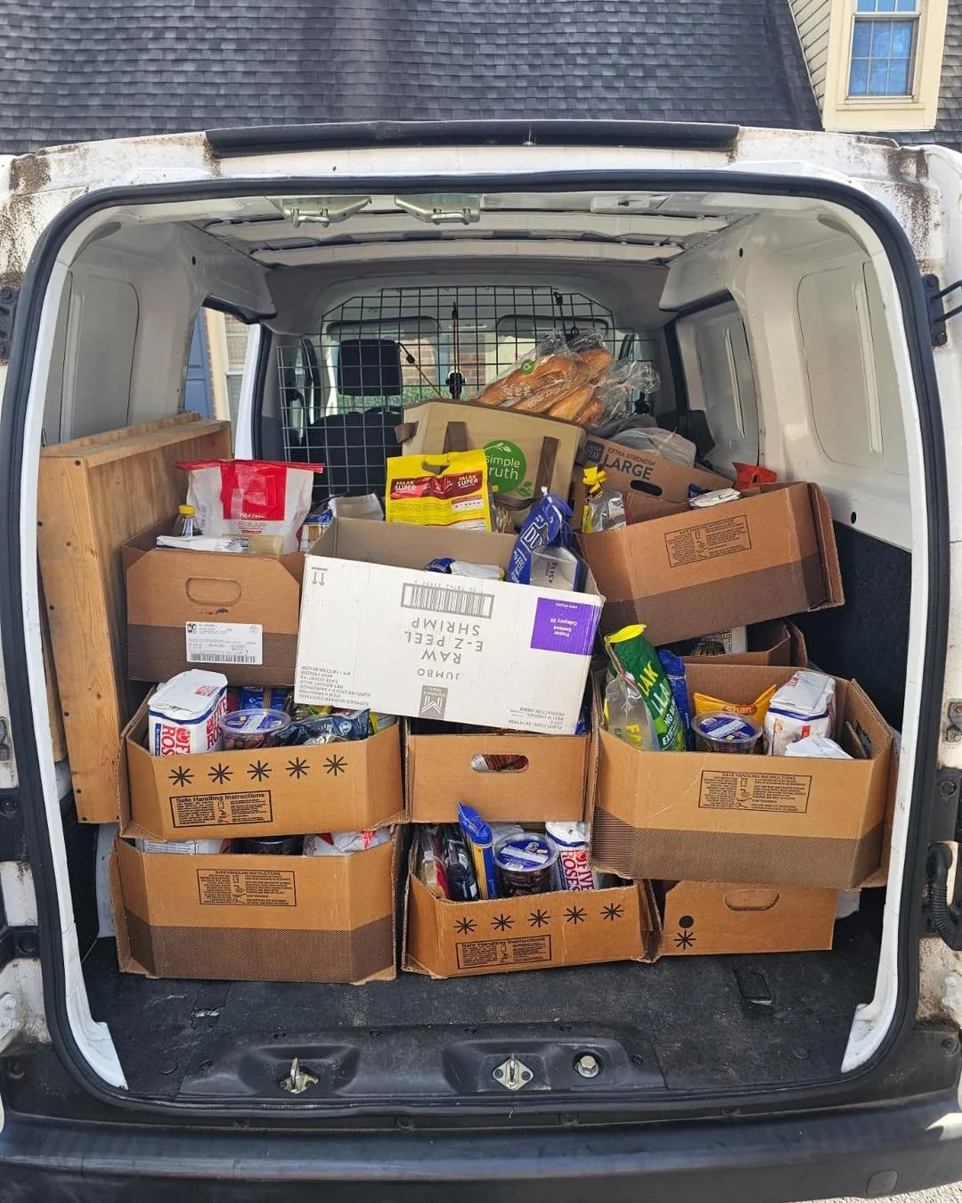 Partner Spotlight: Mid East Market 🤍

We are incredibly grateful for our partner, Mid East Market, who consistently steps up whenever there is a need&mdash;donating essential food staples to support our families.

With food stamps and SNAP benefits 