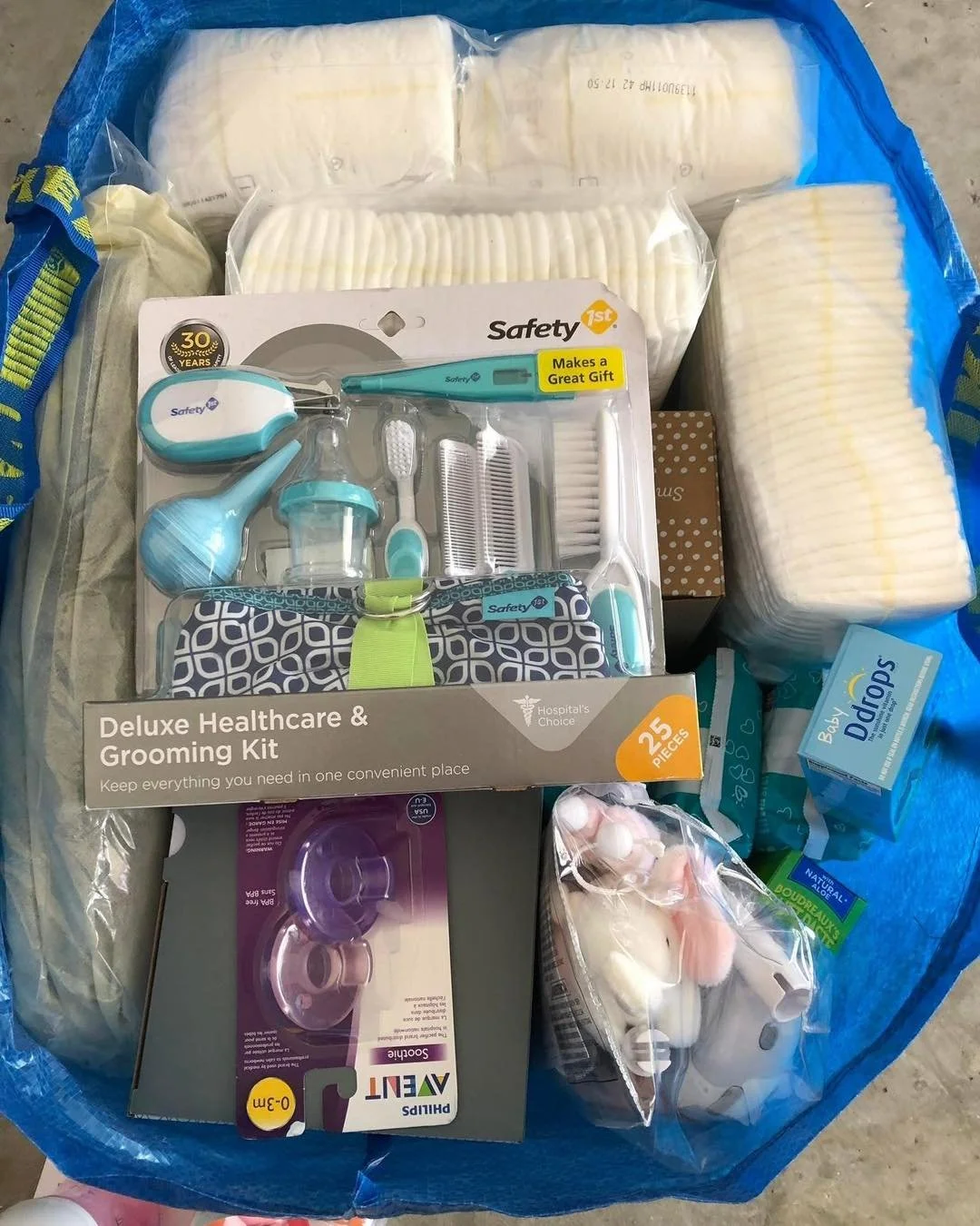 We hope everyone has stayed safe, warm and dry over the last few days. We have a sweet Syrian family that was resettled here late 2024 and has been doing their best to create a stable life while raising three teenage boys. They are now getting ready 