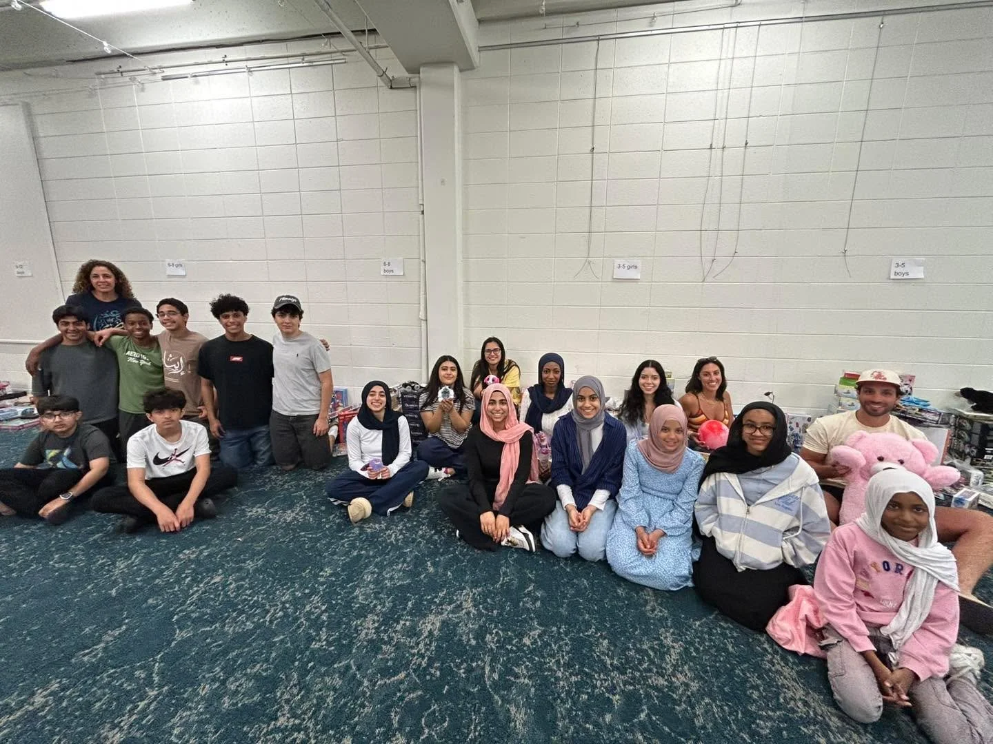 Throughout the month of May, Ethaar and ALIF Institute partnered together to collect toys at various locations and through online donations for families in need.

We then gathered our volunteers at ALIF Institute for a meaningful day of service and c