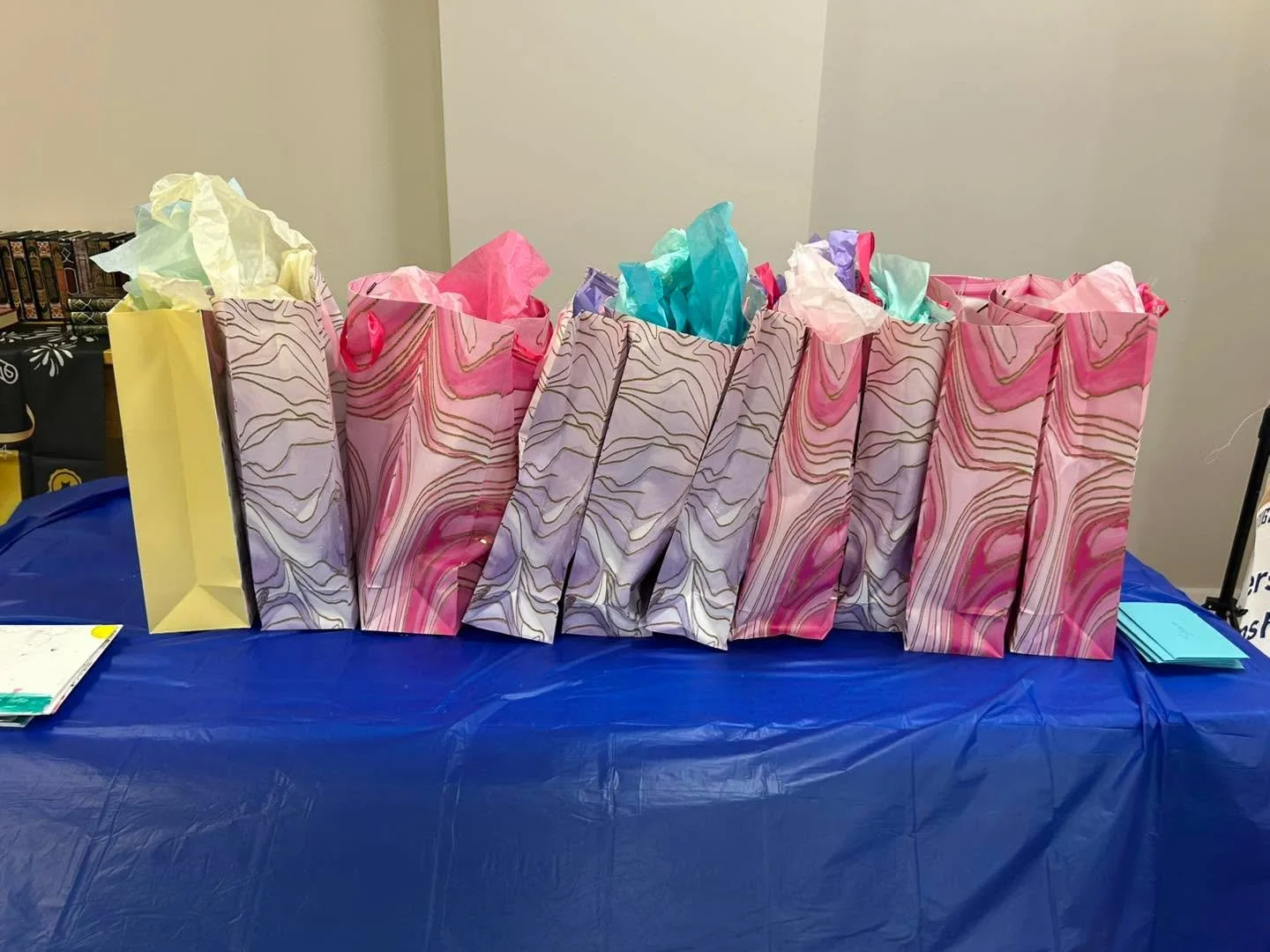 Girls Rising Strong Graduation

At Ethaar, we are constantly evolving and growing to meet the needs of our community. Recently, we recognized the importance of creating youth-centered programs that bring together children from different cultures and 
