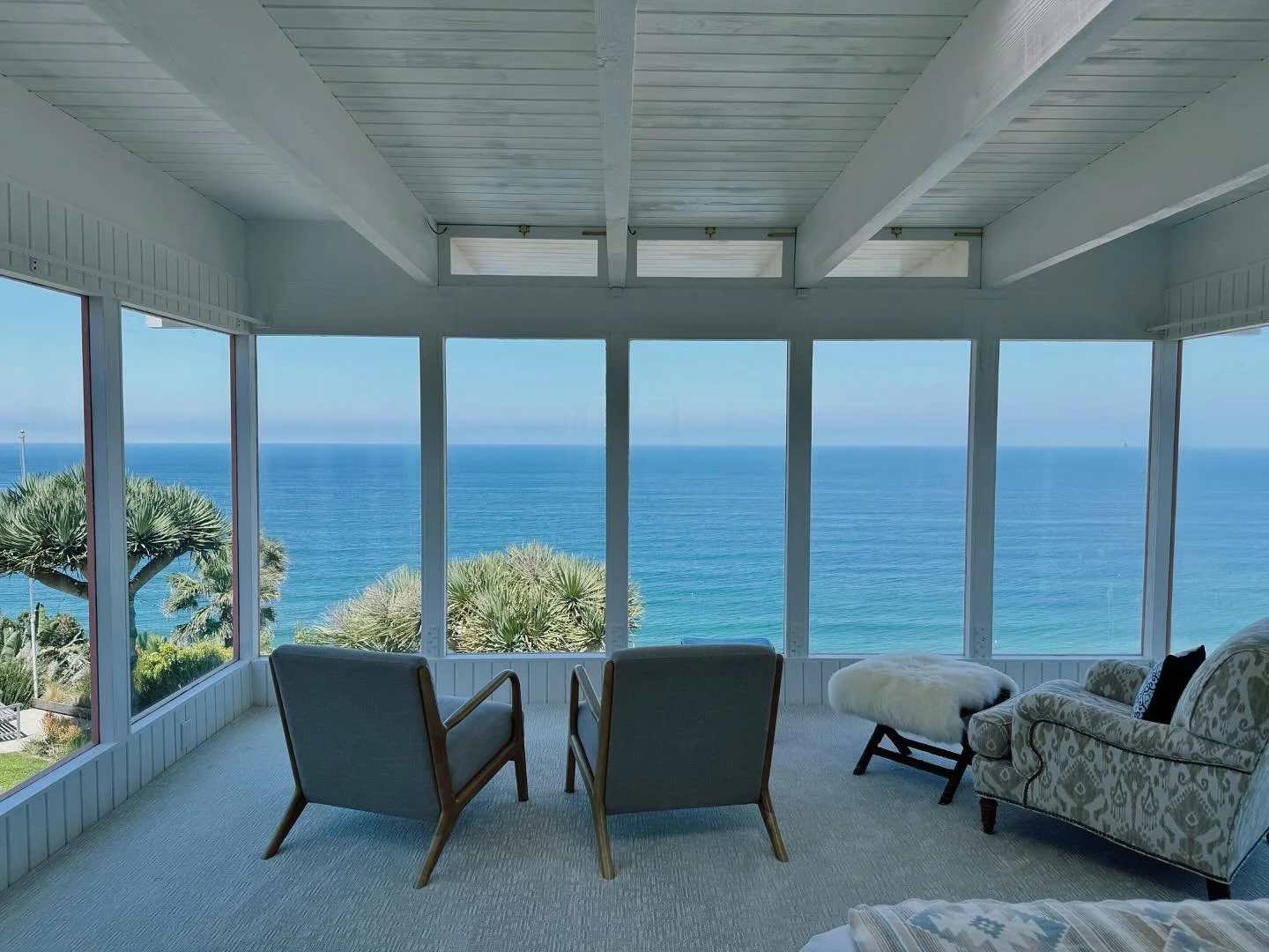 Really delighted to be working with new clients on their spectacular Charles Dubois mcm ocean front home #mcm #charlesdubois #midcenturymodern #coastalcalifornia #jessymossdesign