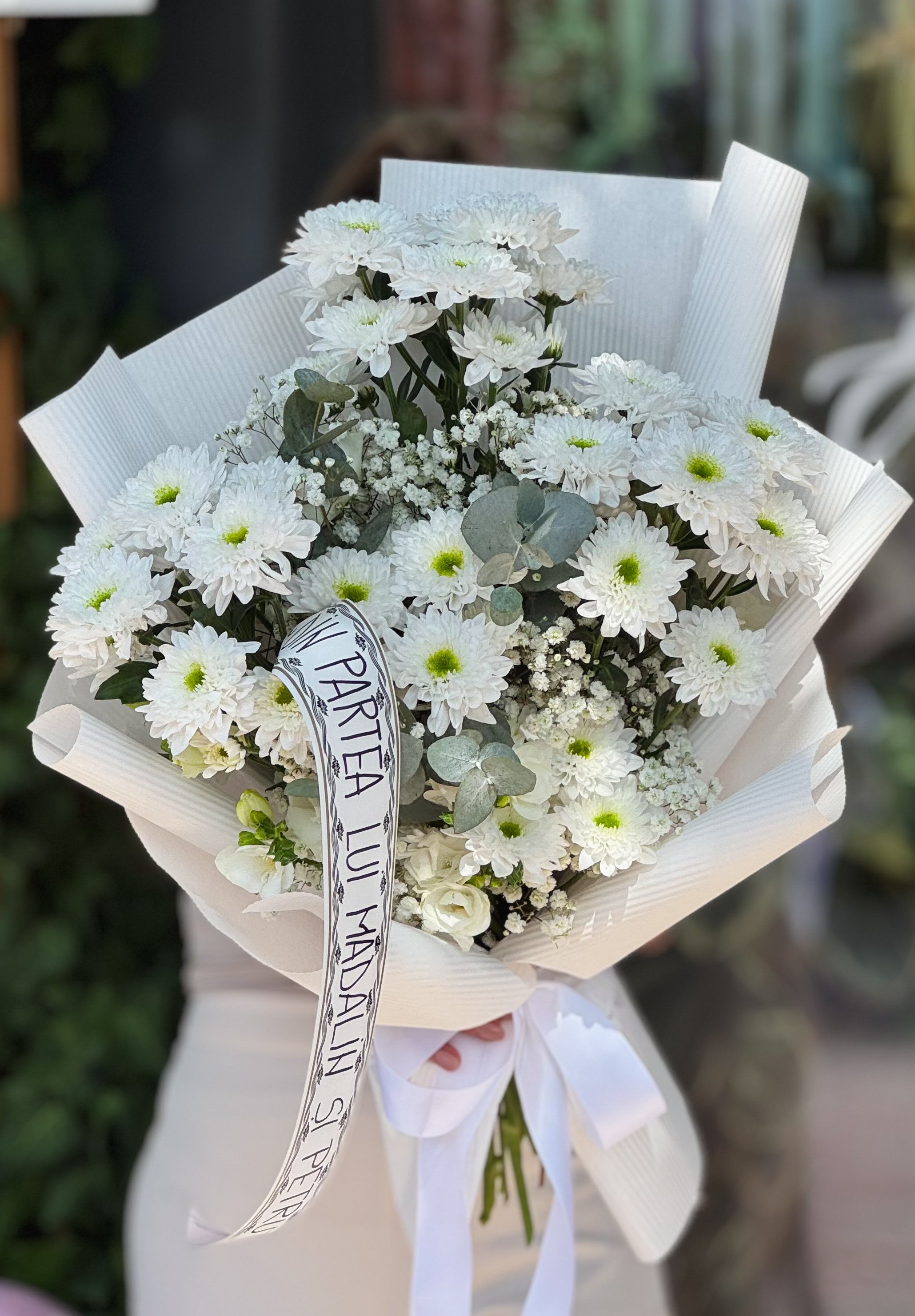 Buchet Graceful Goodbye - 180 lei