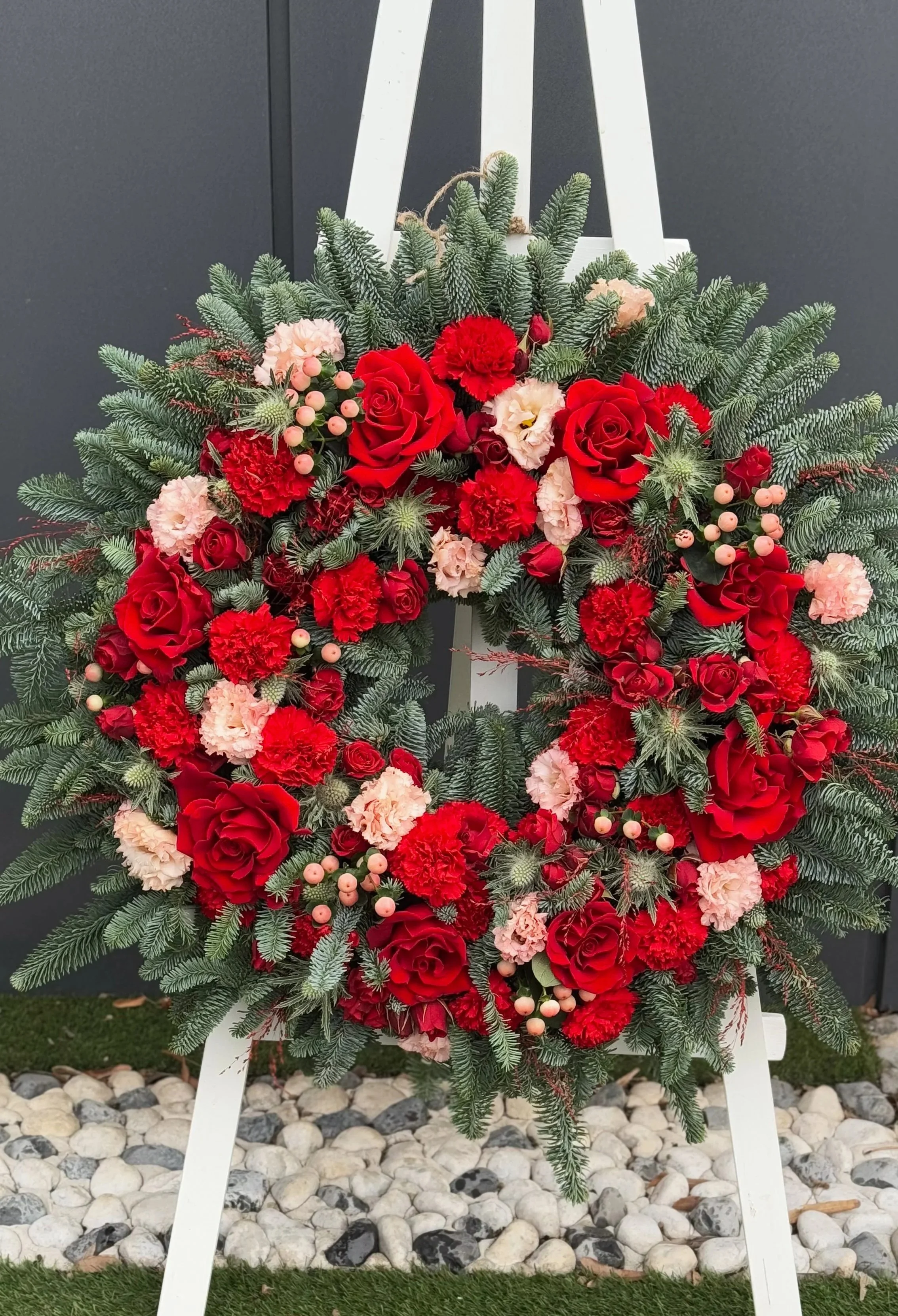 Coroană Scarlet Evergreen - 750 lei