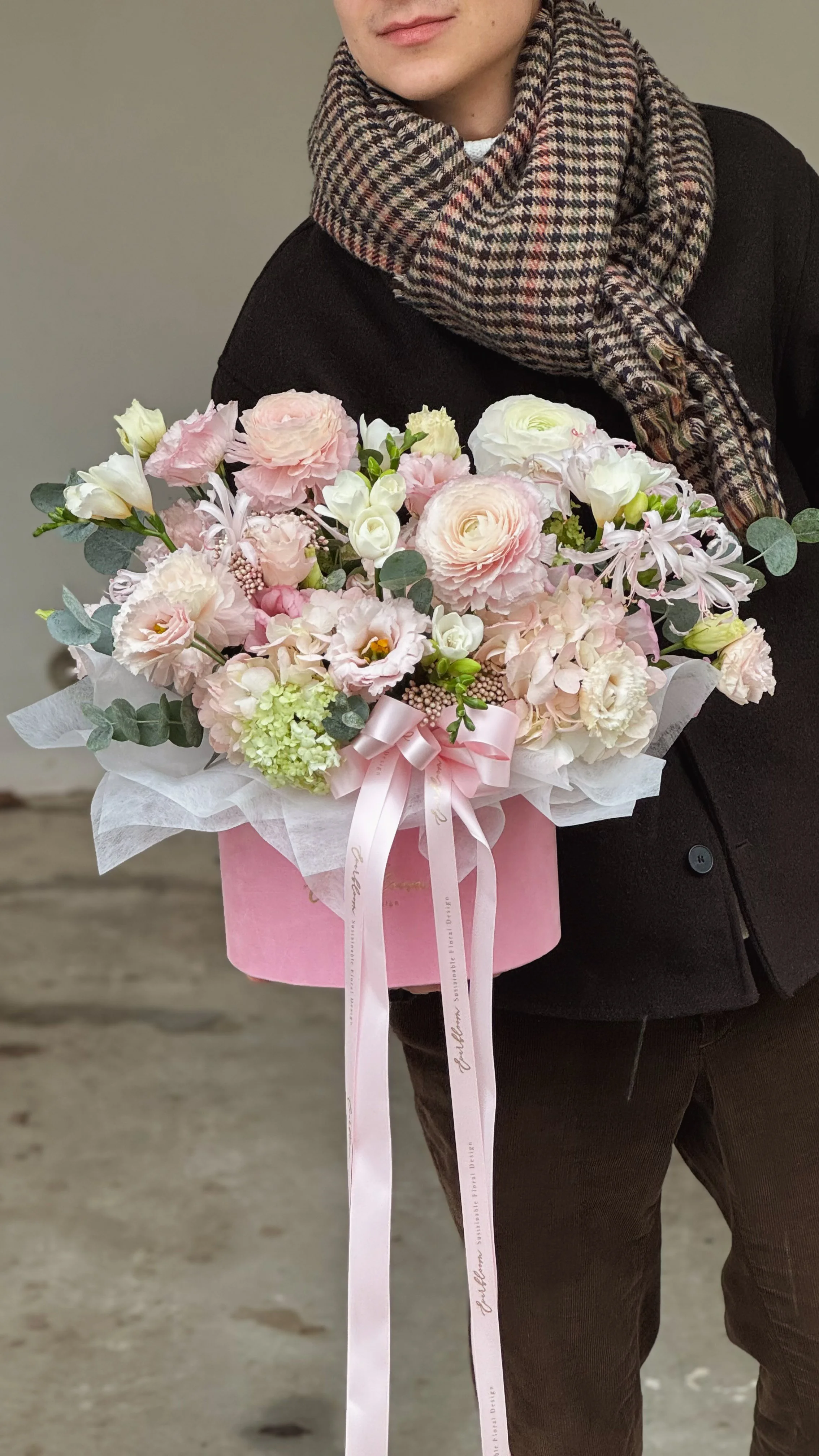 Aranjament Soft Rose - 300 lei