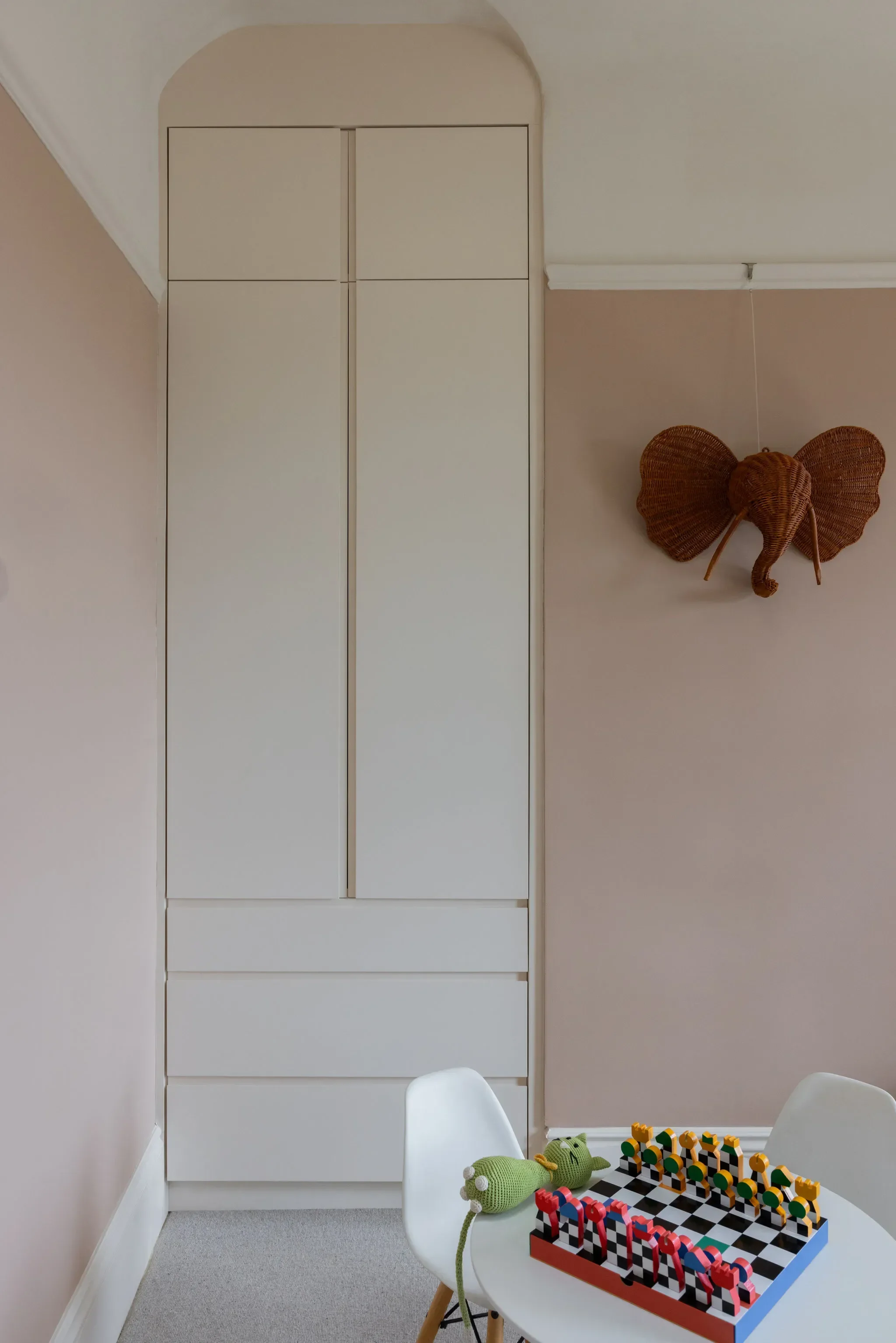 custom-built-in-wardrobe-kids-room-studio-vae-san-francisco.webp