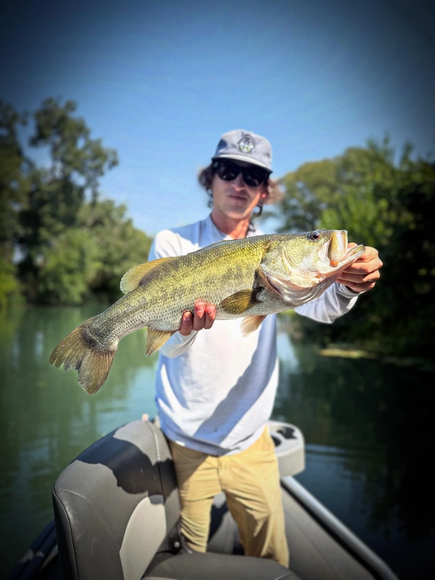 San Marcos River 5 pound Largemouth on the fly…
