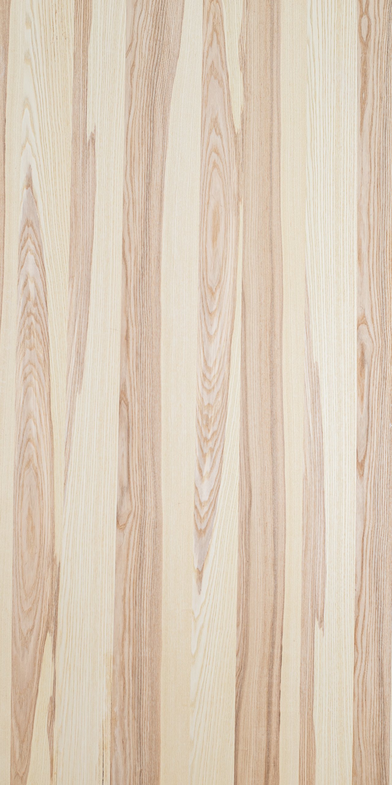 Especie: Fresno Olivo / Armado: Enduelado sin medida / Medida: 4X8 (1.22X2.44m)