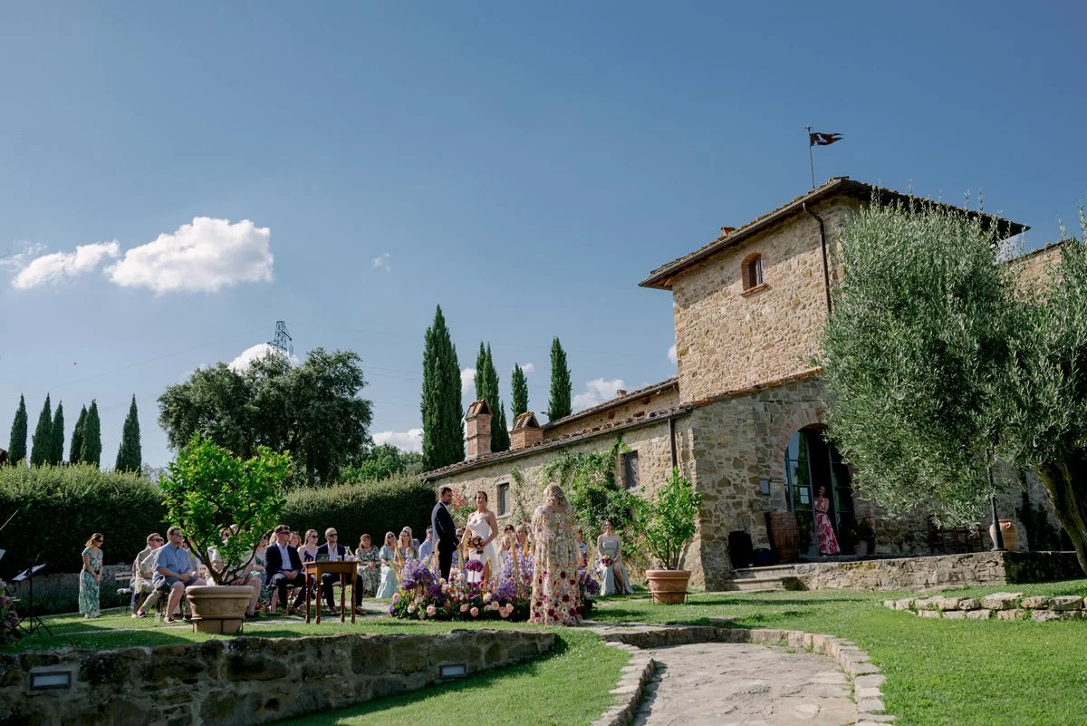 Casa Corancchi wedding ceremony capture by Tuscany wedding photographer