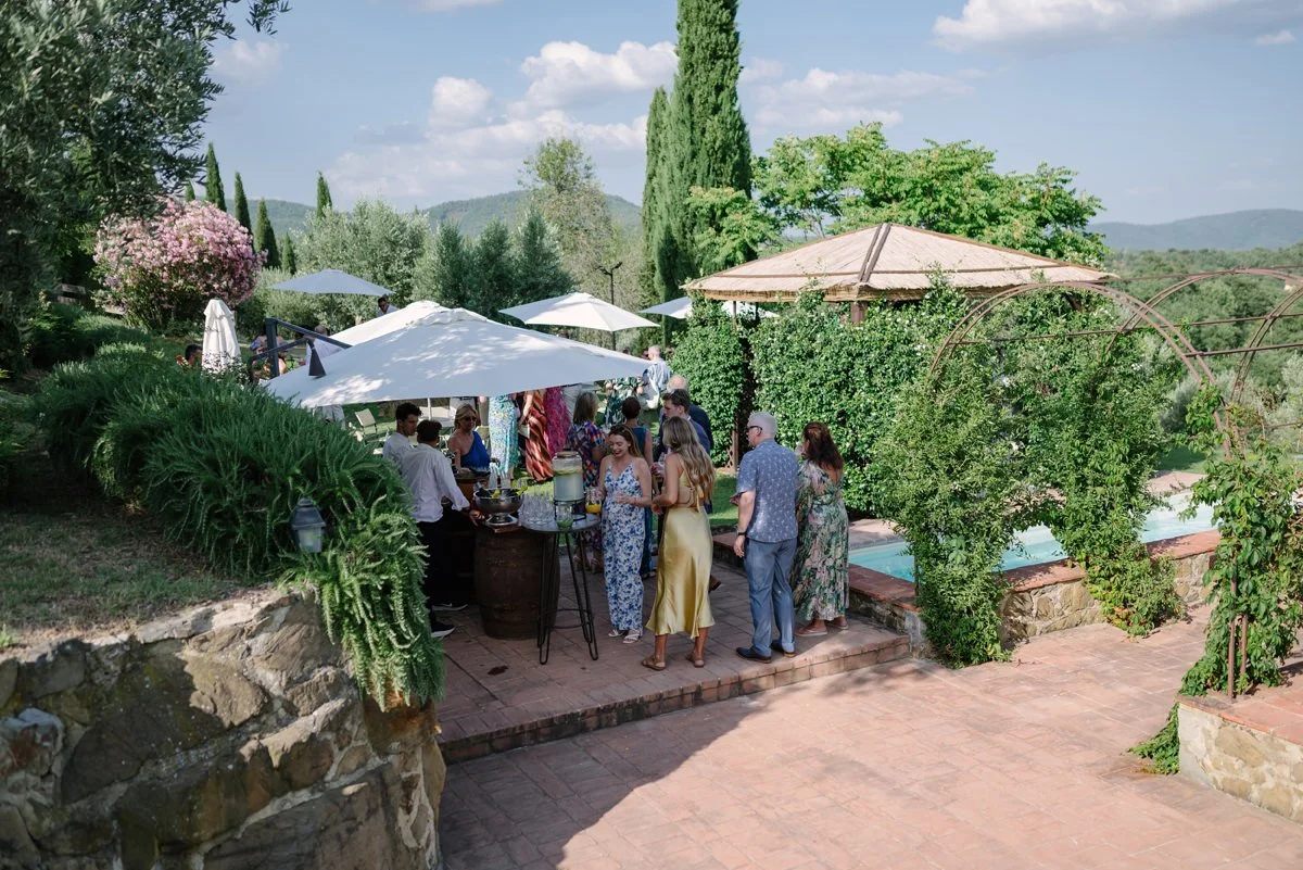 Apiritivo at Tuscany wedding at Casa Cornacchi