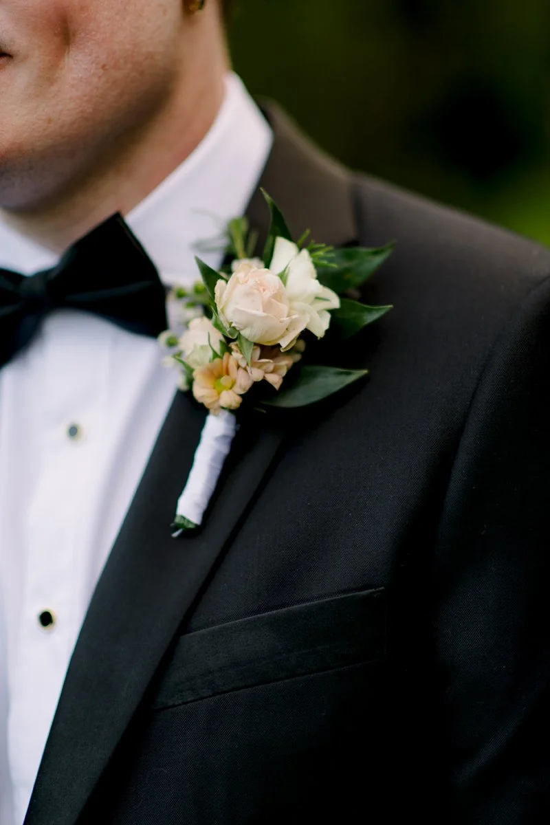 Photo of the groom's boutonniere