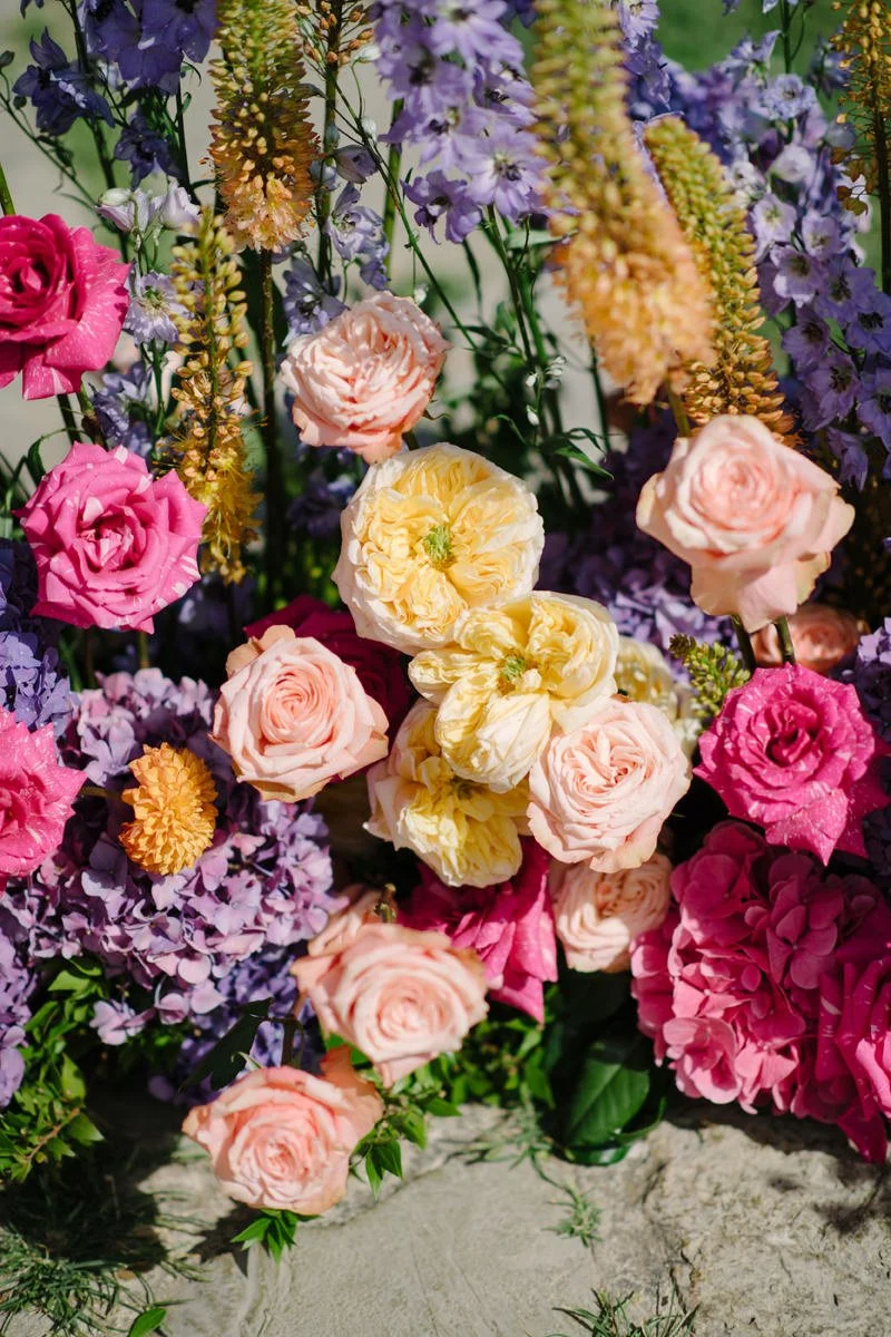 Wedding flowers at Casa Cornacchi Tuscany wedding venue