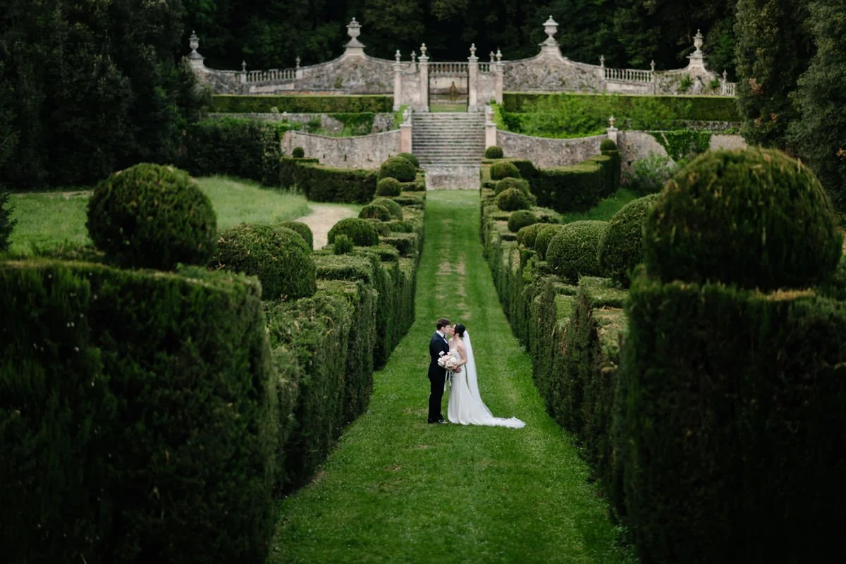 Real wedding at Castello di Celsa photographed by FunkyBird Photography