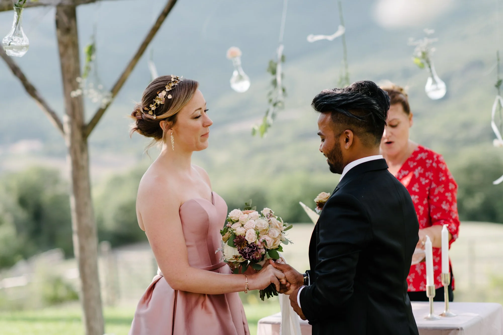 Elopement_Photographer_in_Tuscany-017.jpg