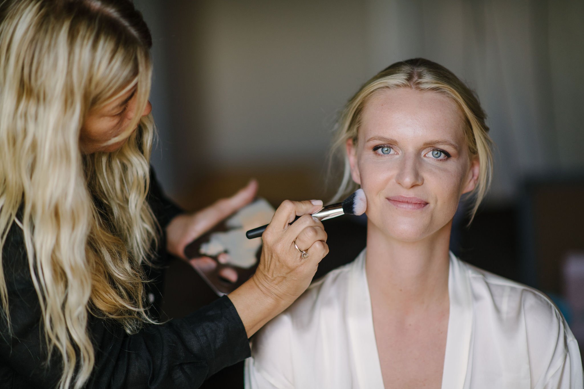 Make up artist in Tuscany with bride