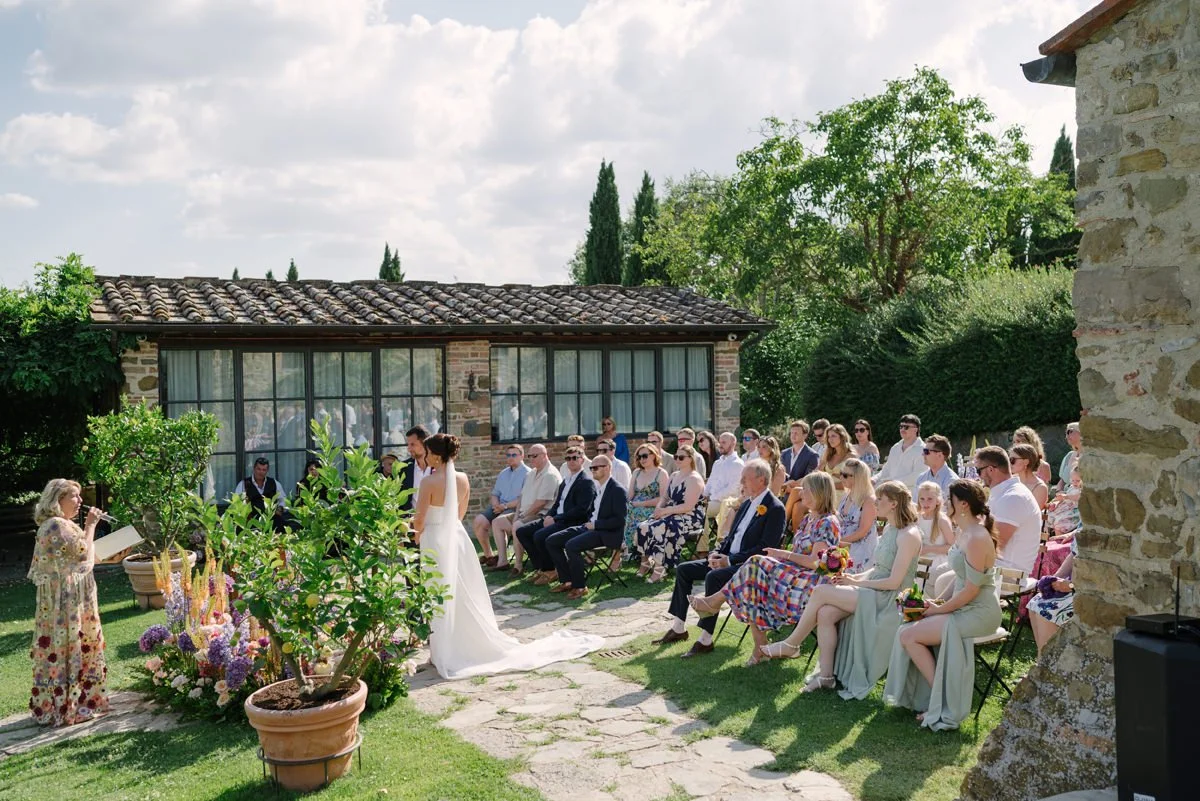 wedding ceremony at Casa Cornacchi