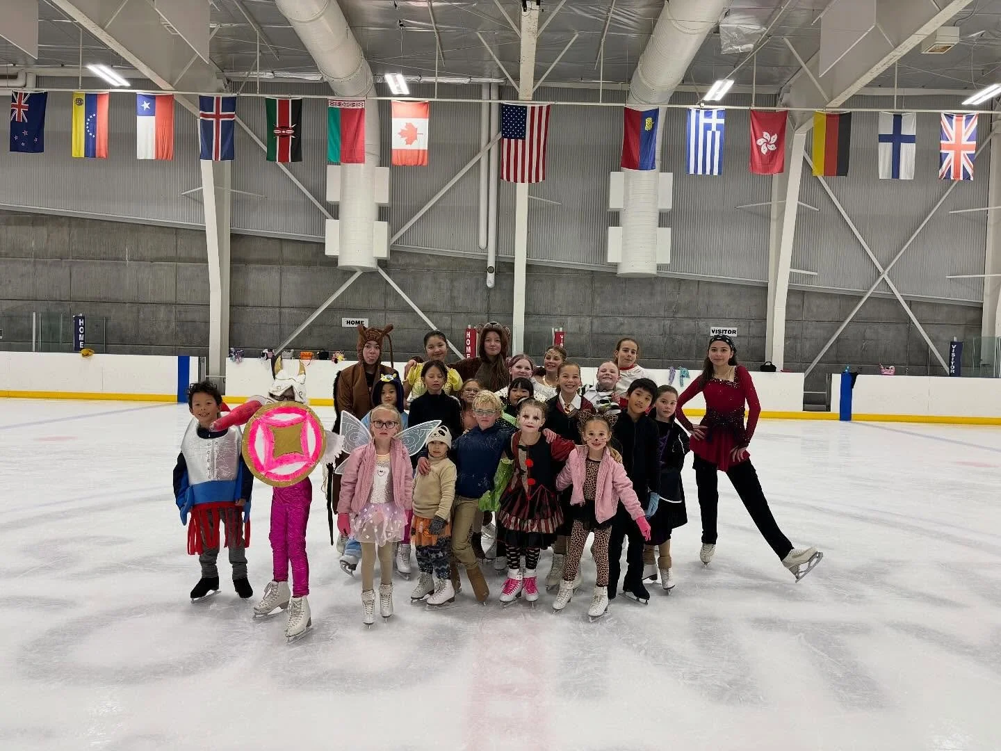 Spooky fun on ice! 👻
Thank you to everyone who joined our Salt Lake Figure Skating Halloween party! 🎃⛸️