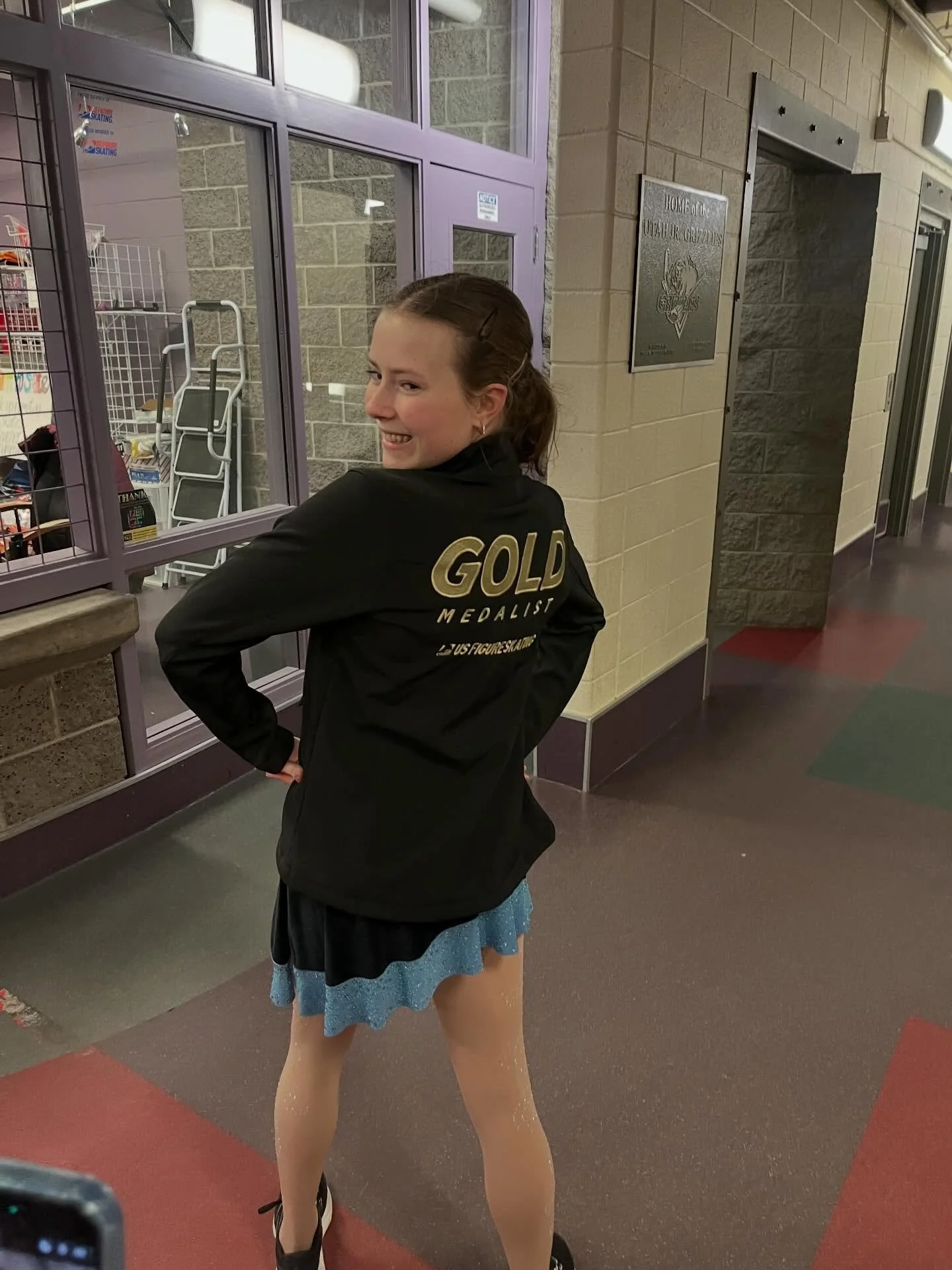 ✨⛸️ Congratulations, Anika! ⛸️✨
We&rsquo;re so proud to celebrate this amazing milestone &mdash; she passed her Gold Skating Skill with DISTINCTION! 🥇❄️
She&rsquo;s put in countless hours of hard work, dedication, and passion, and it all shows every