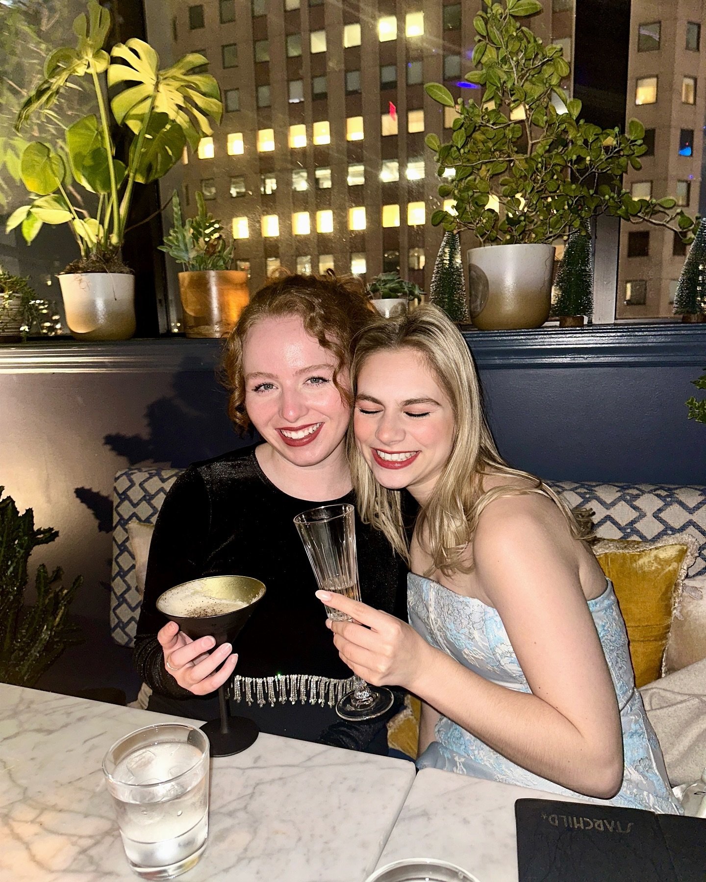 happy 6 months to the love of my life, NYC!!! 🚕🪩💋🥂