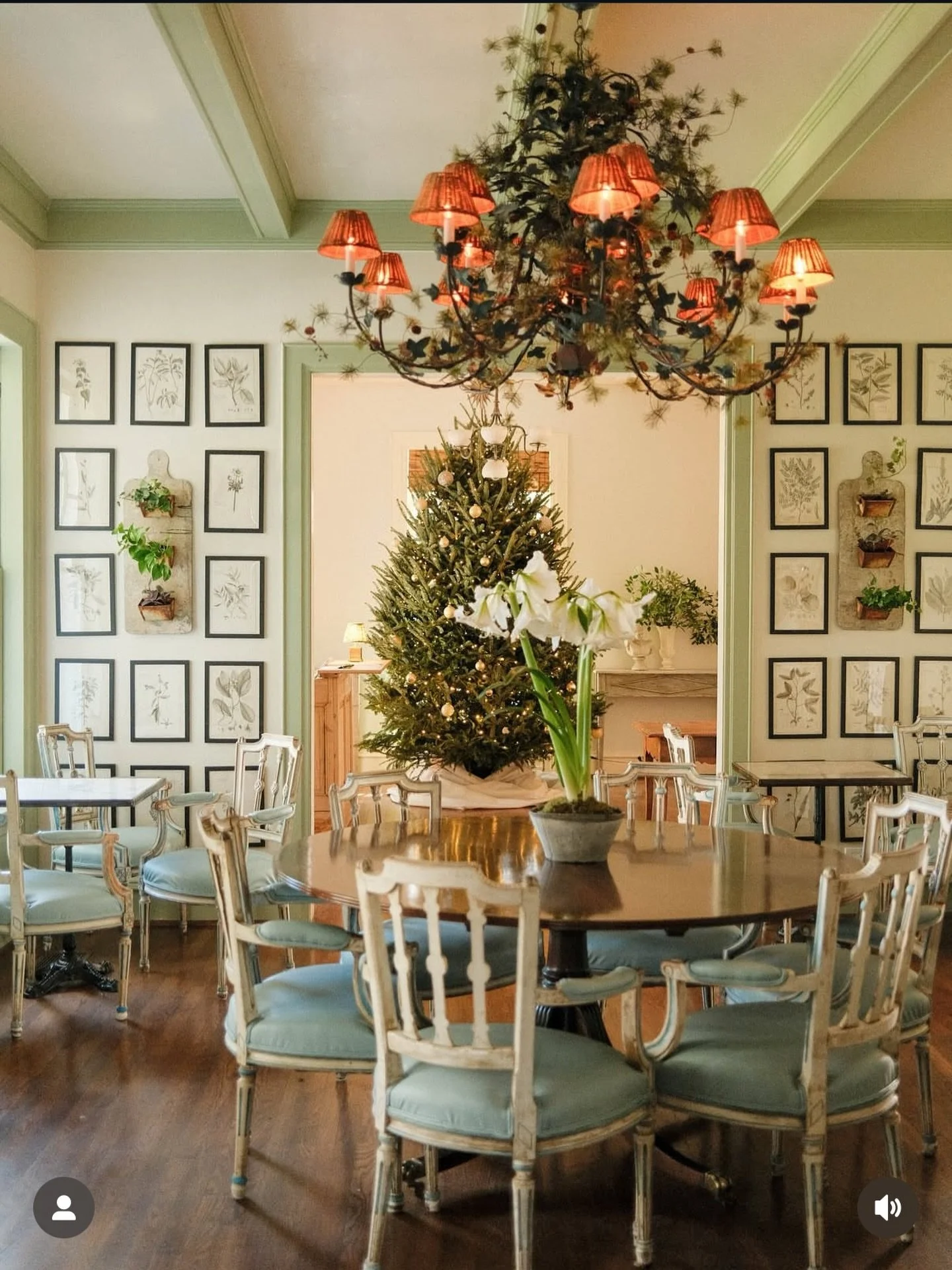 &rsquo;Tis the season! 

Bar Madonna at @themarlene_htx just landed on @culturemaphou&rsquo;s list of must-visit holiday pop-up bars - think festive French-y cocktails and decked halls 🎄🍸we can&rsquo;t wait to take a sip! 

See the full lineup for 