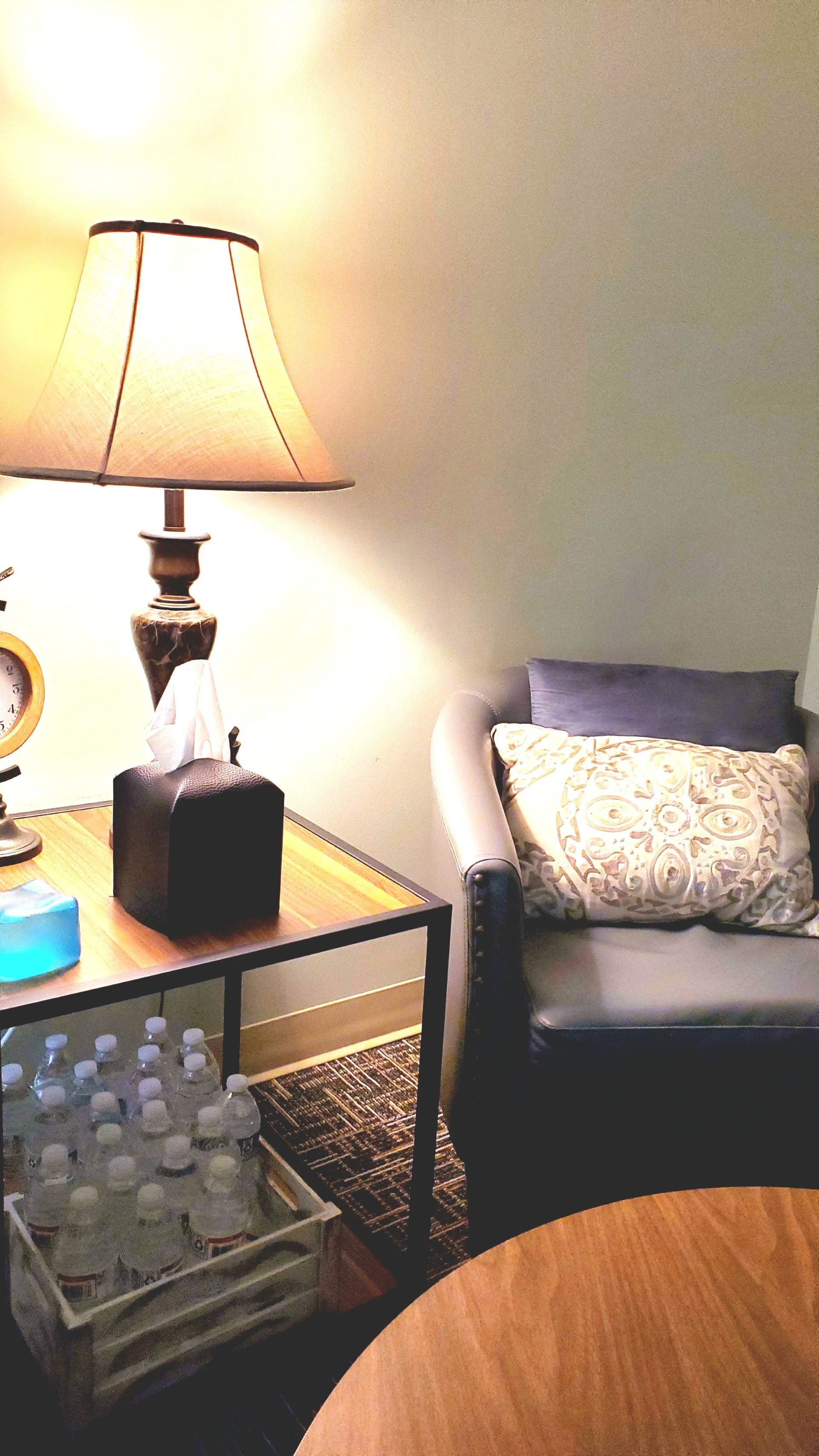 Mental Health Treatment Chair, Lamp, Desk