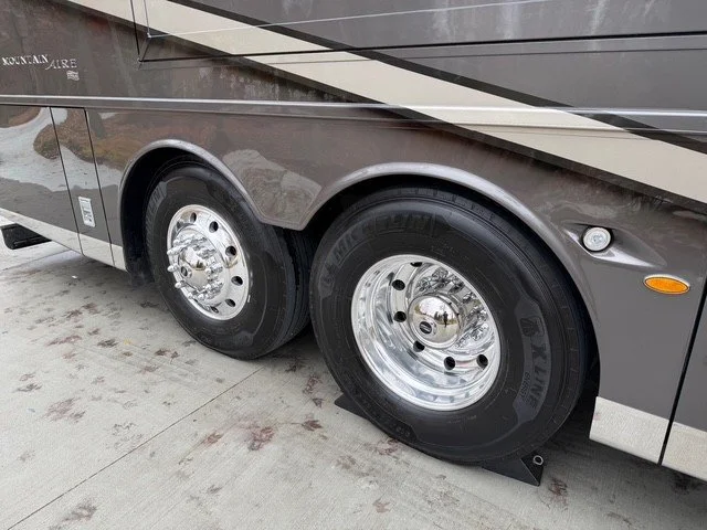 RV Wheel detailing Coach Bus wheel detailing