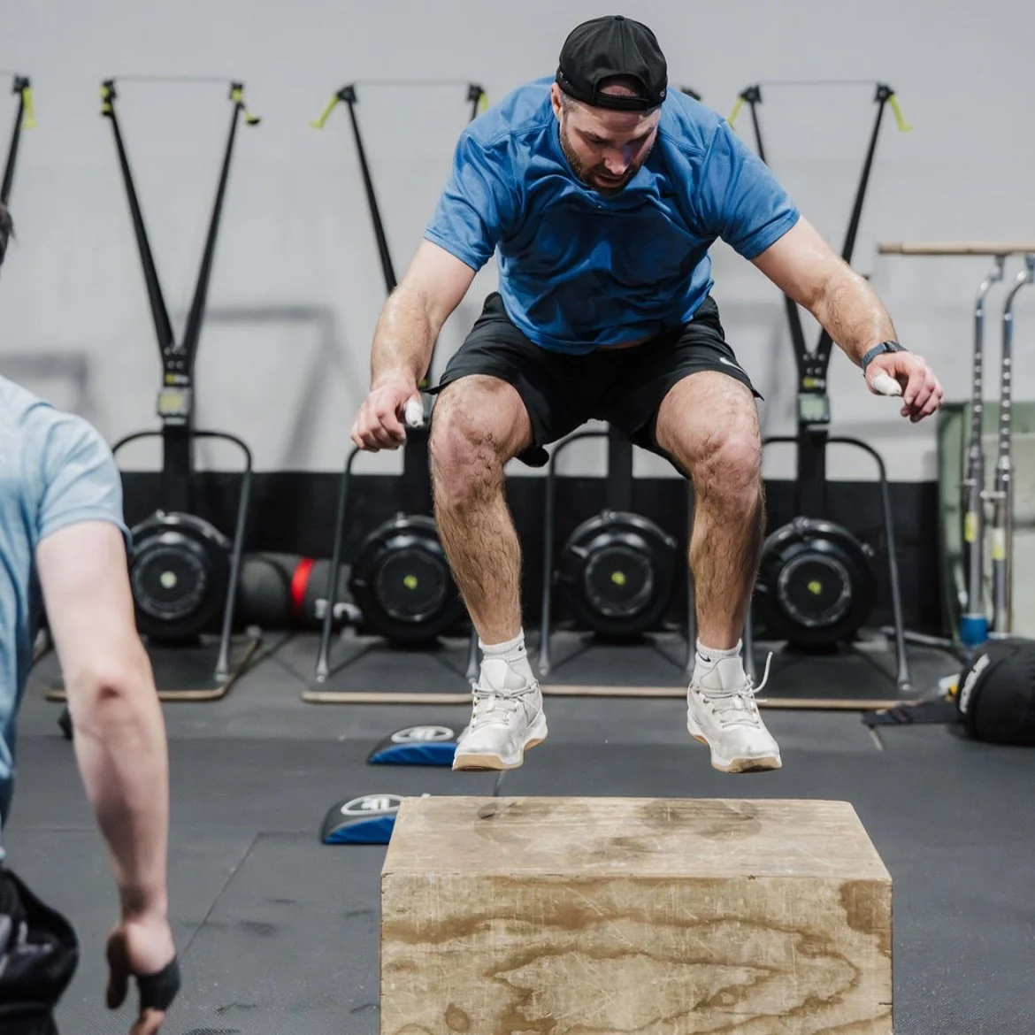 Saturday Fun 🏋🏻 

For Time:

10-8-6-4-2
Hang clean &amp; jerks
Box jump overs