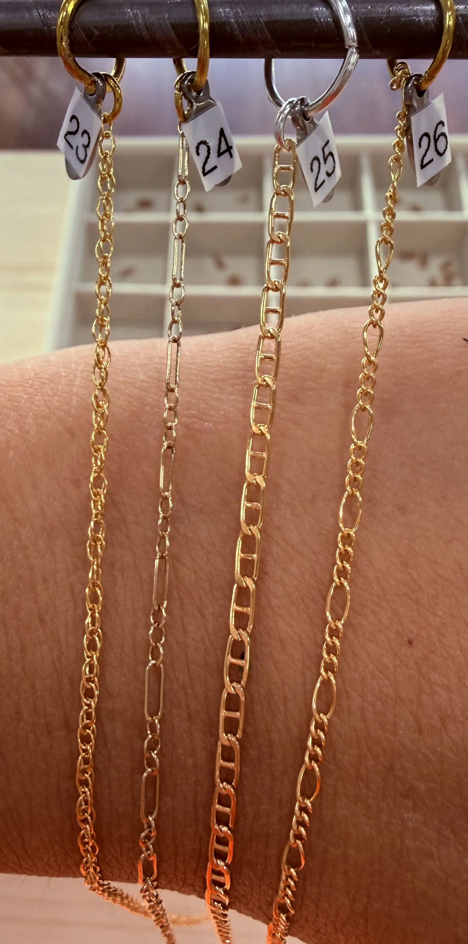 chain numbers: 23-24-25-26