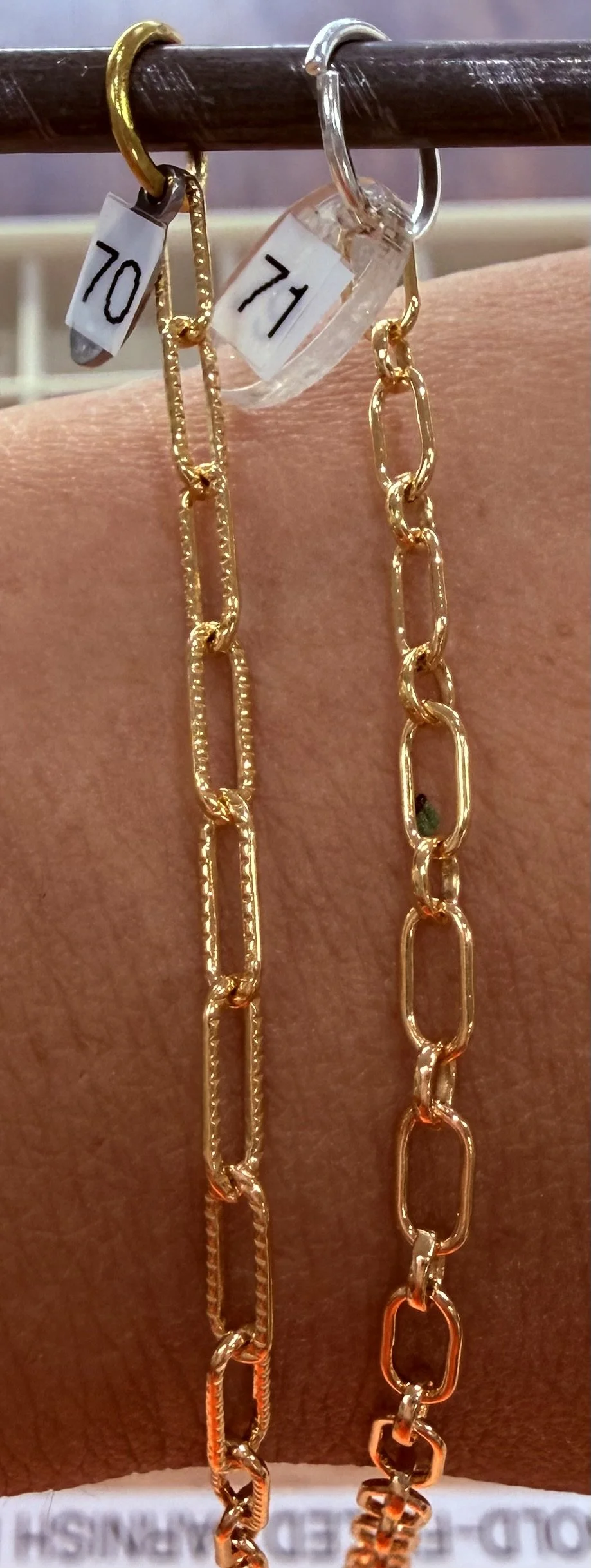 chain numbers: 70-71