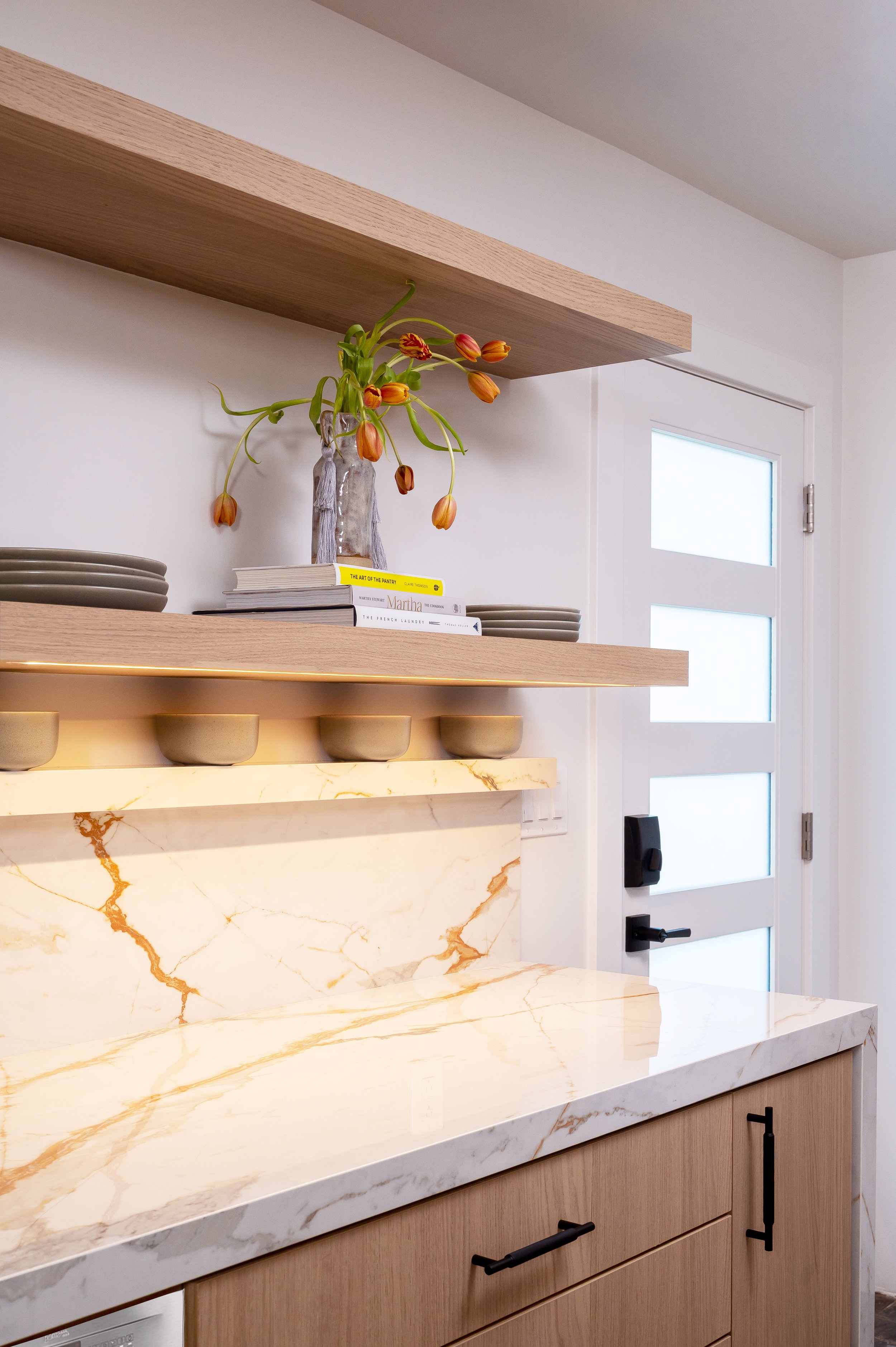 Los-Charro_5150-floating shelves.jpg