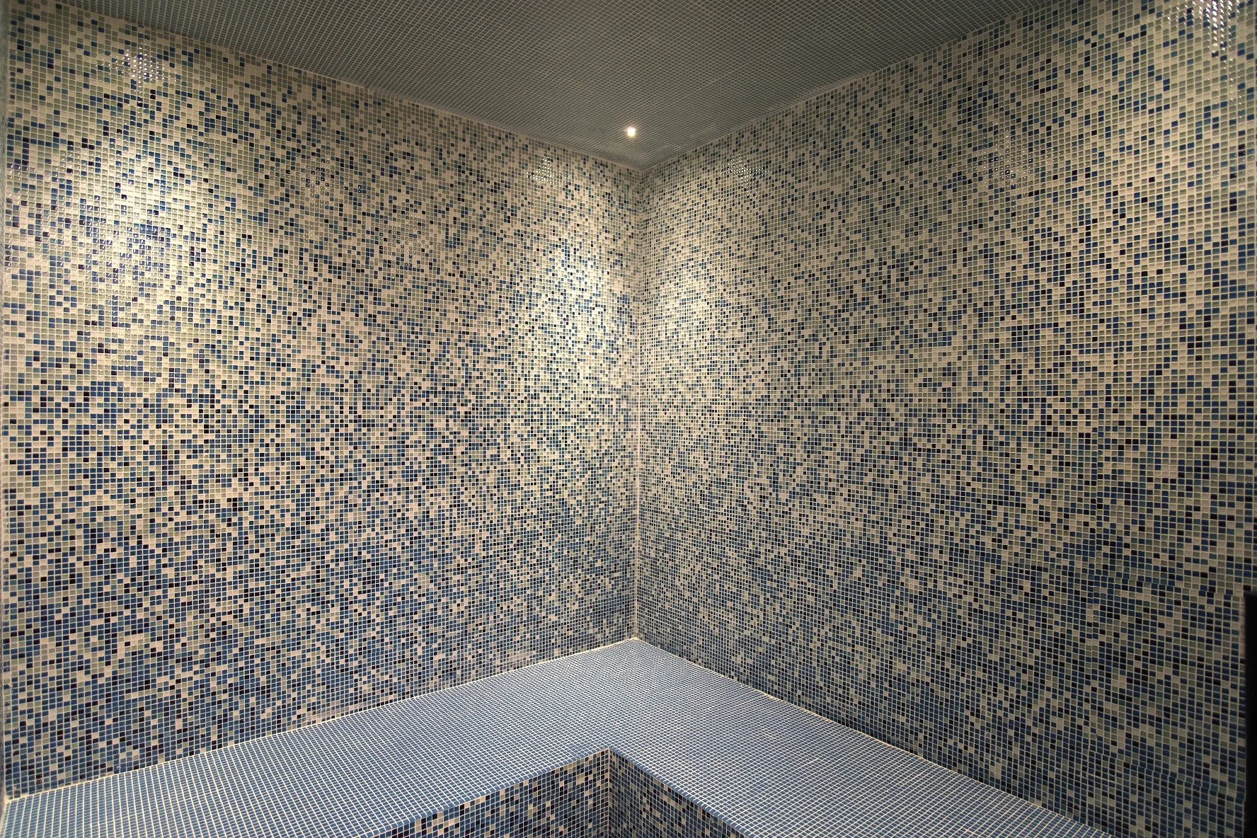 Mosaic interior of Hammam and Turkish steam bath at Chalet Snøstorm, Valtournenche