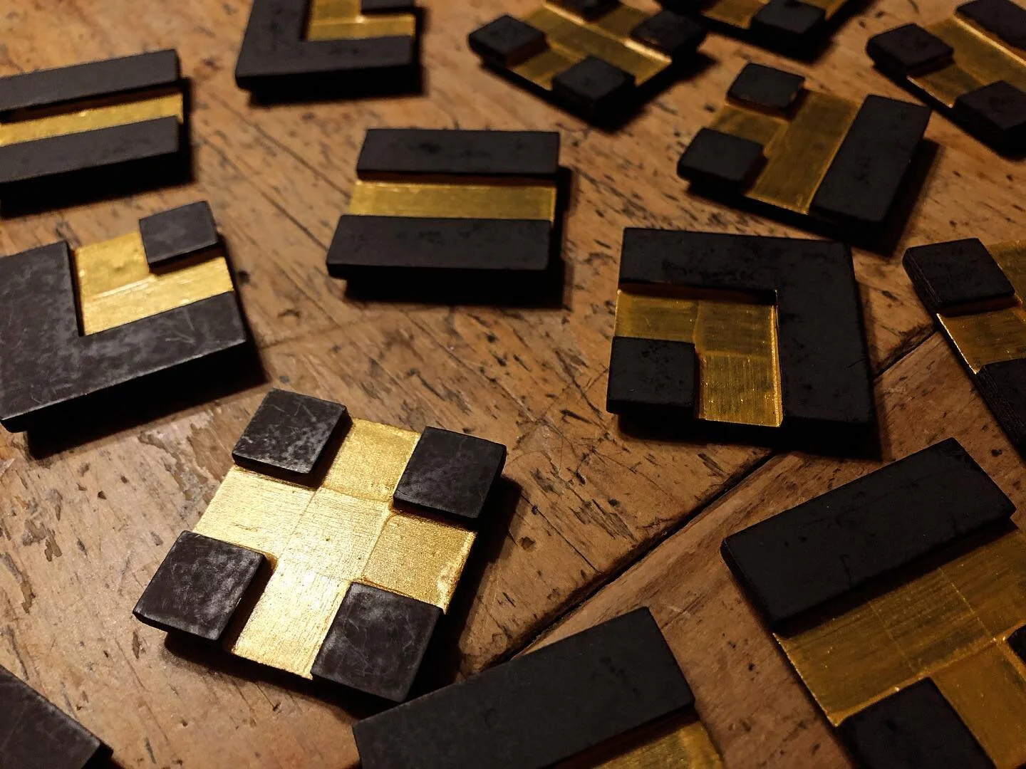 Testing out some new prototype tiles for Hero&rsquo;s Journey. 3D printed with resin and hand-painted with gold acrylic (to give it that Midas touch).
#tabletopterrain #labyrinth #3dprinting #tabletoprpg #gamedev #prototyping
