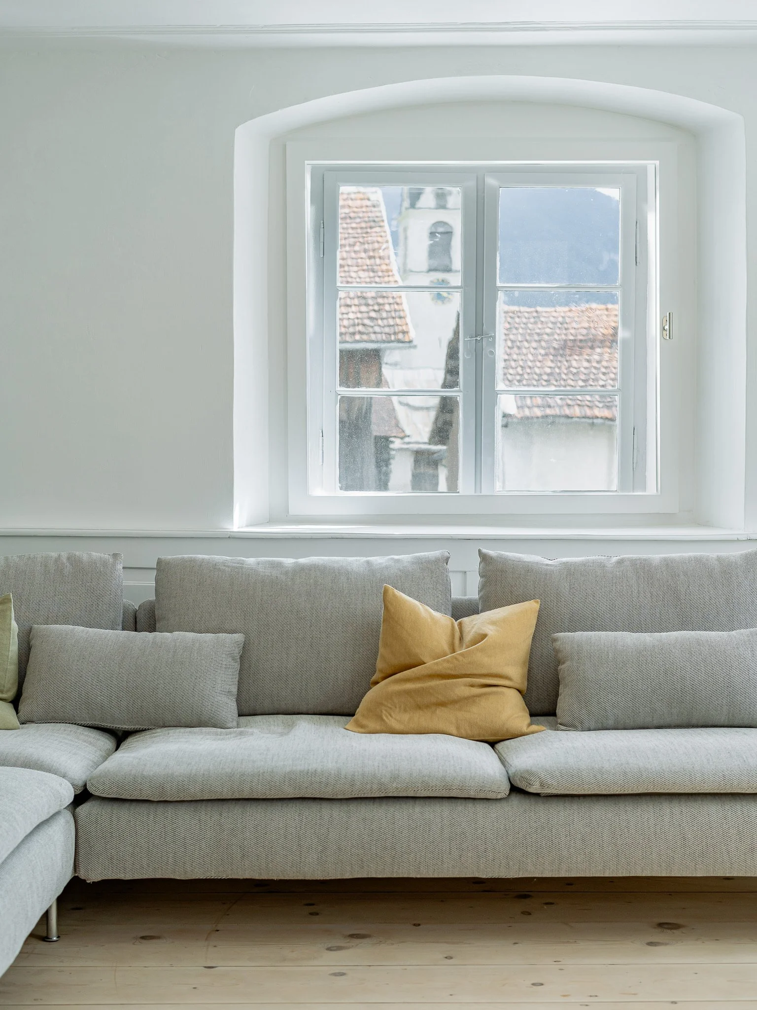 wohnzimmer_detail_couch_hoch.jpg