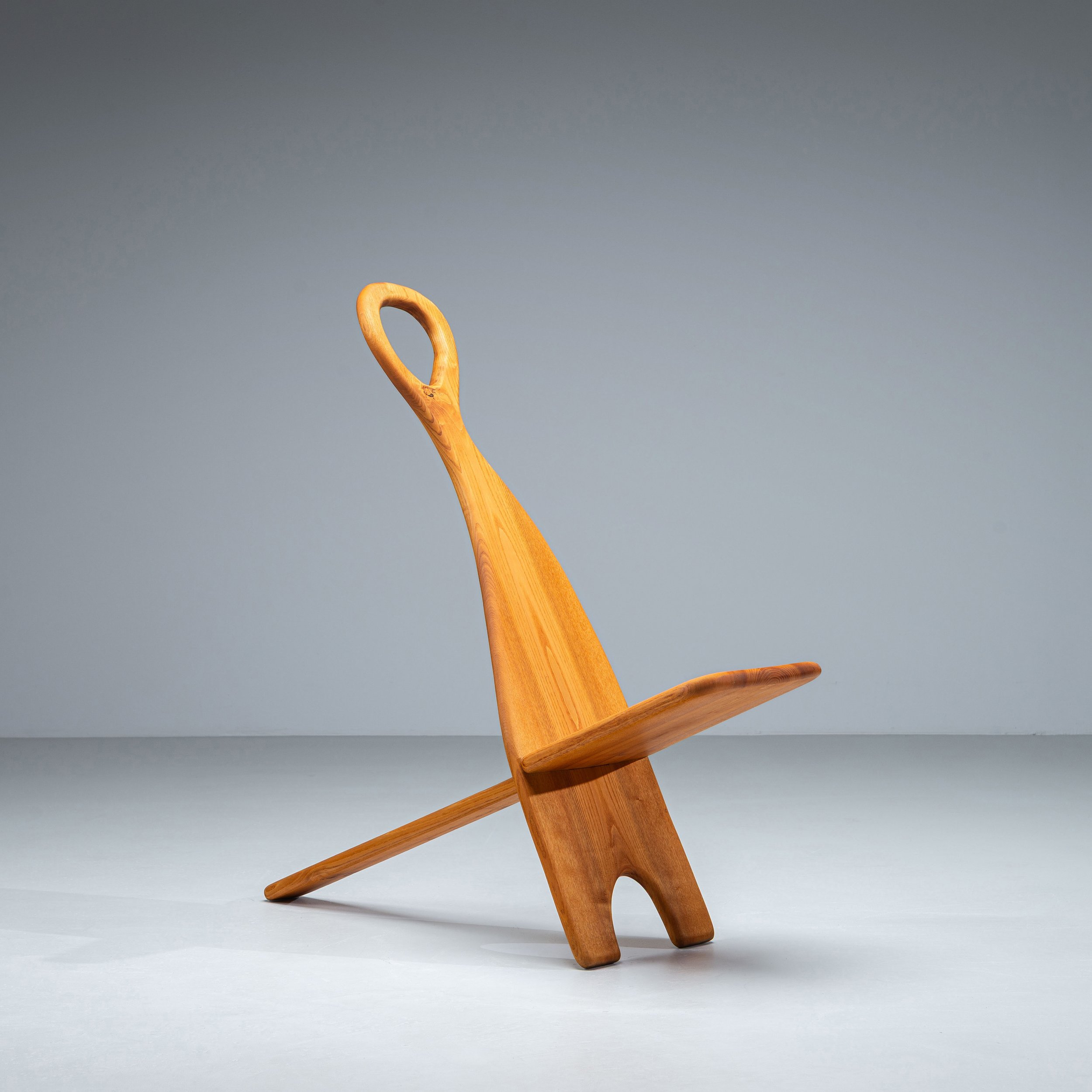 Slender highback chair