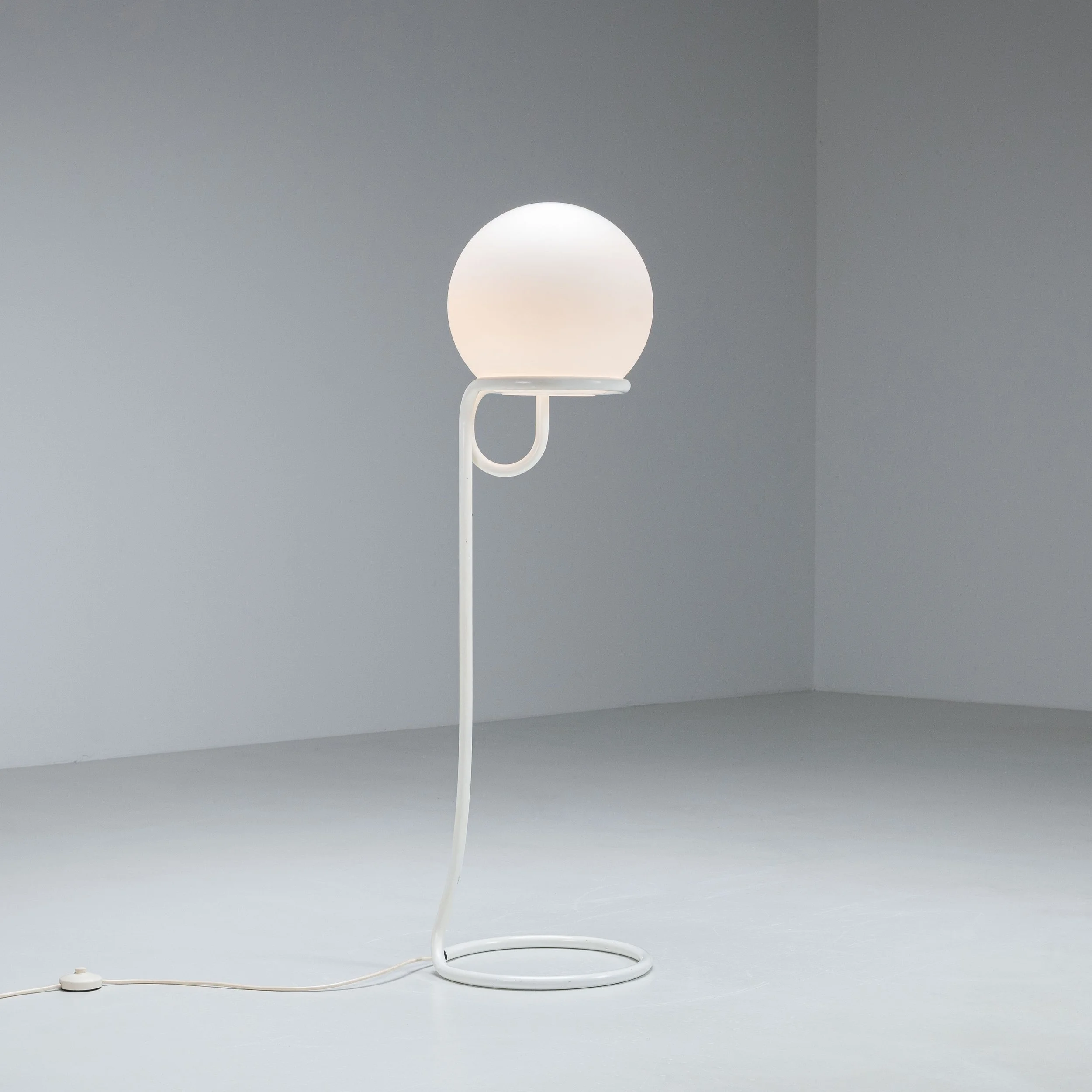 Globe floor lamp by Aldo van den Nieuwelaar
