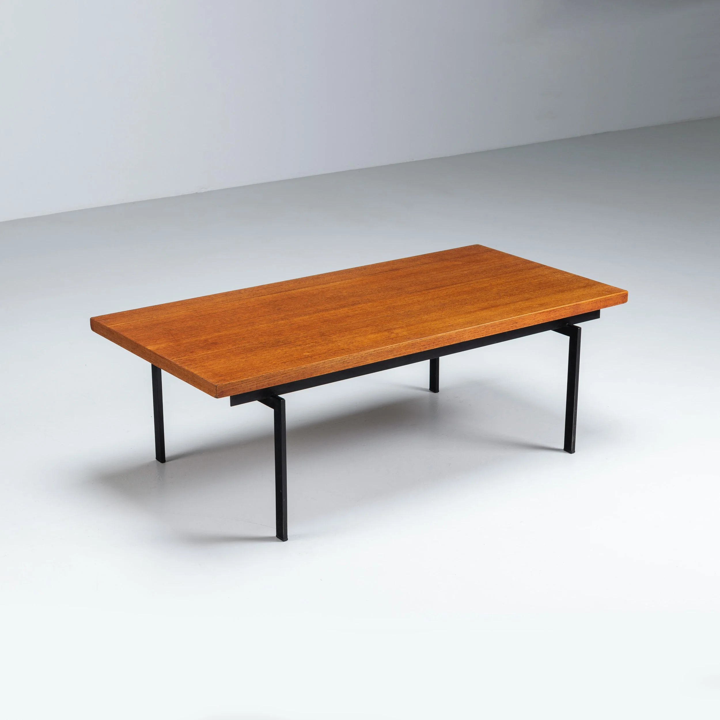 Cees Braakman TU01 coffee table
