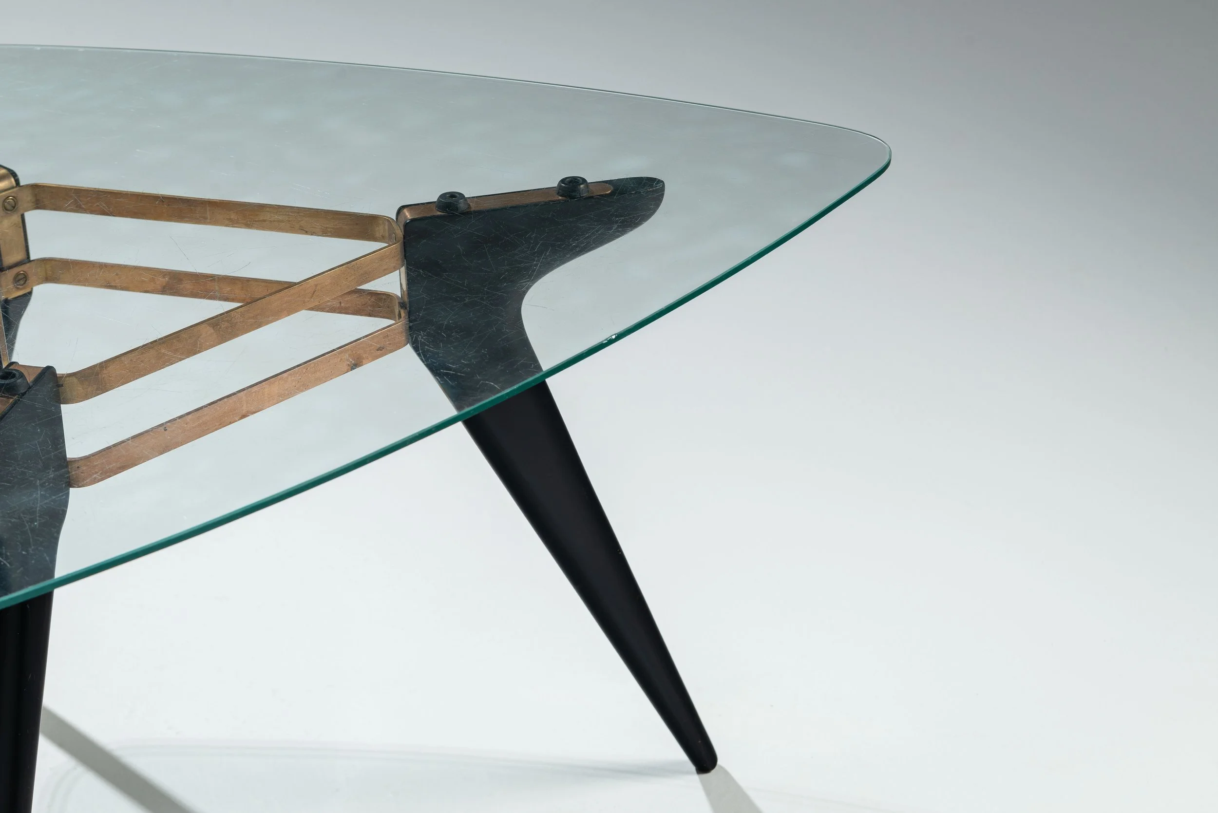 triangularcoffeetable-08.jpg
