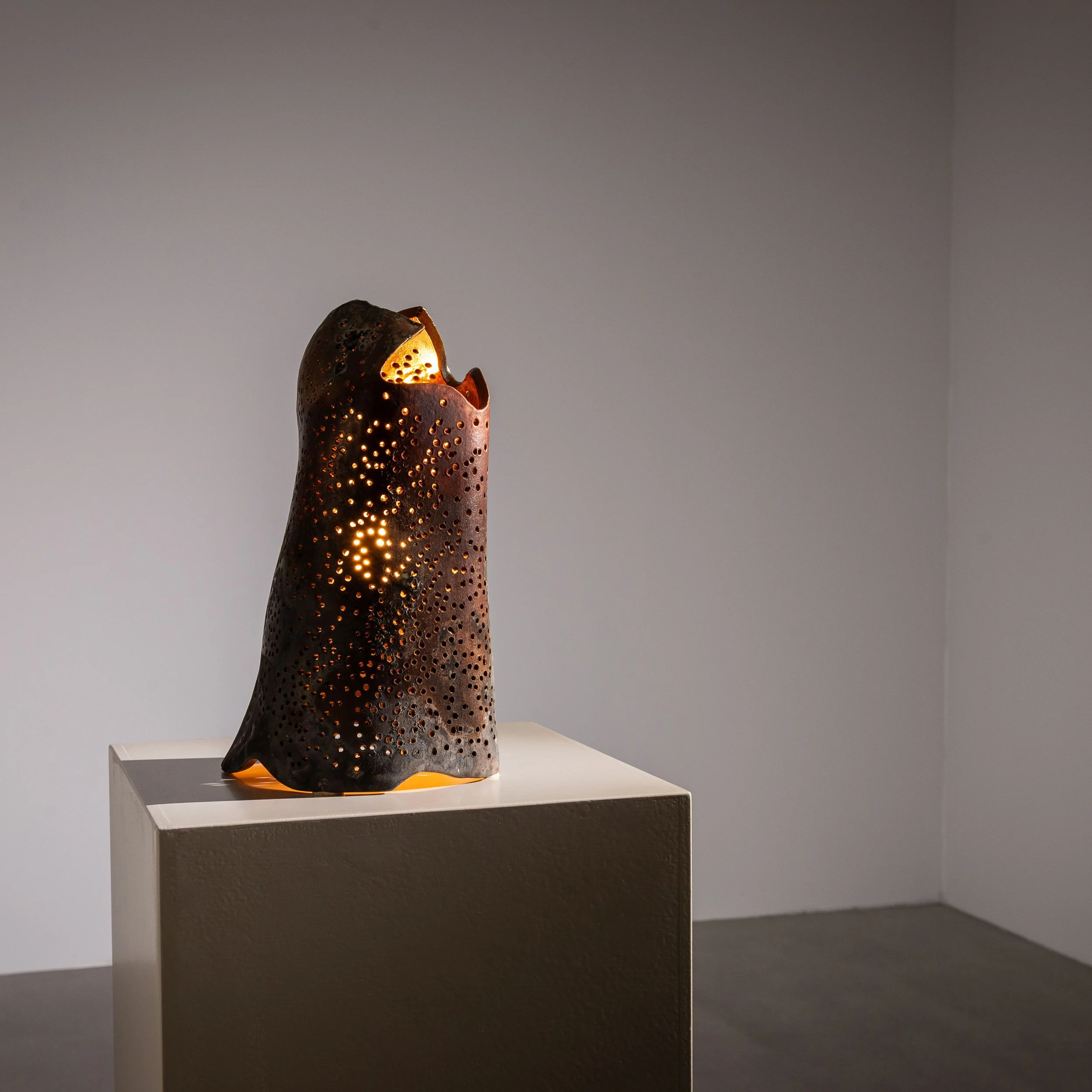 Abstract ceramic table lamp