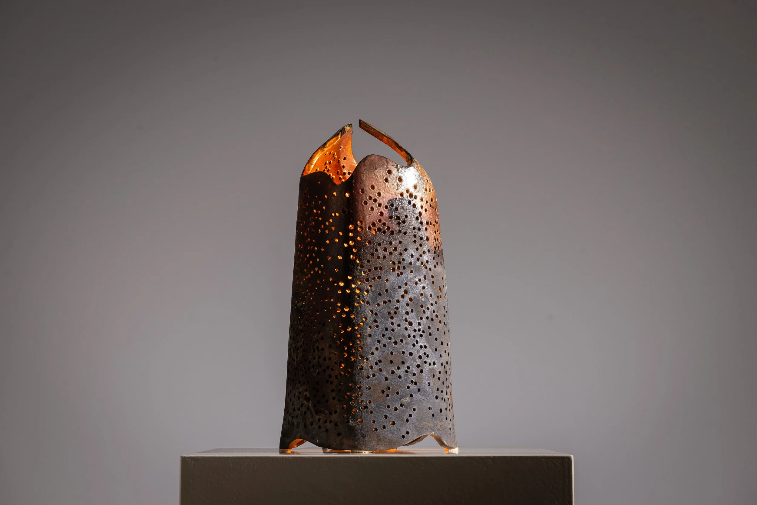 abstractceramictablelamp-03.jpg