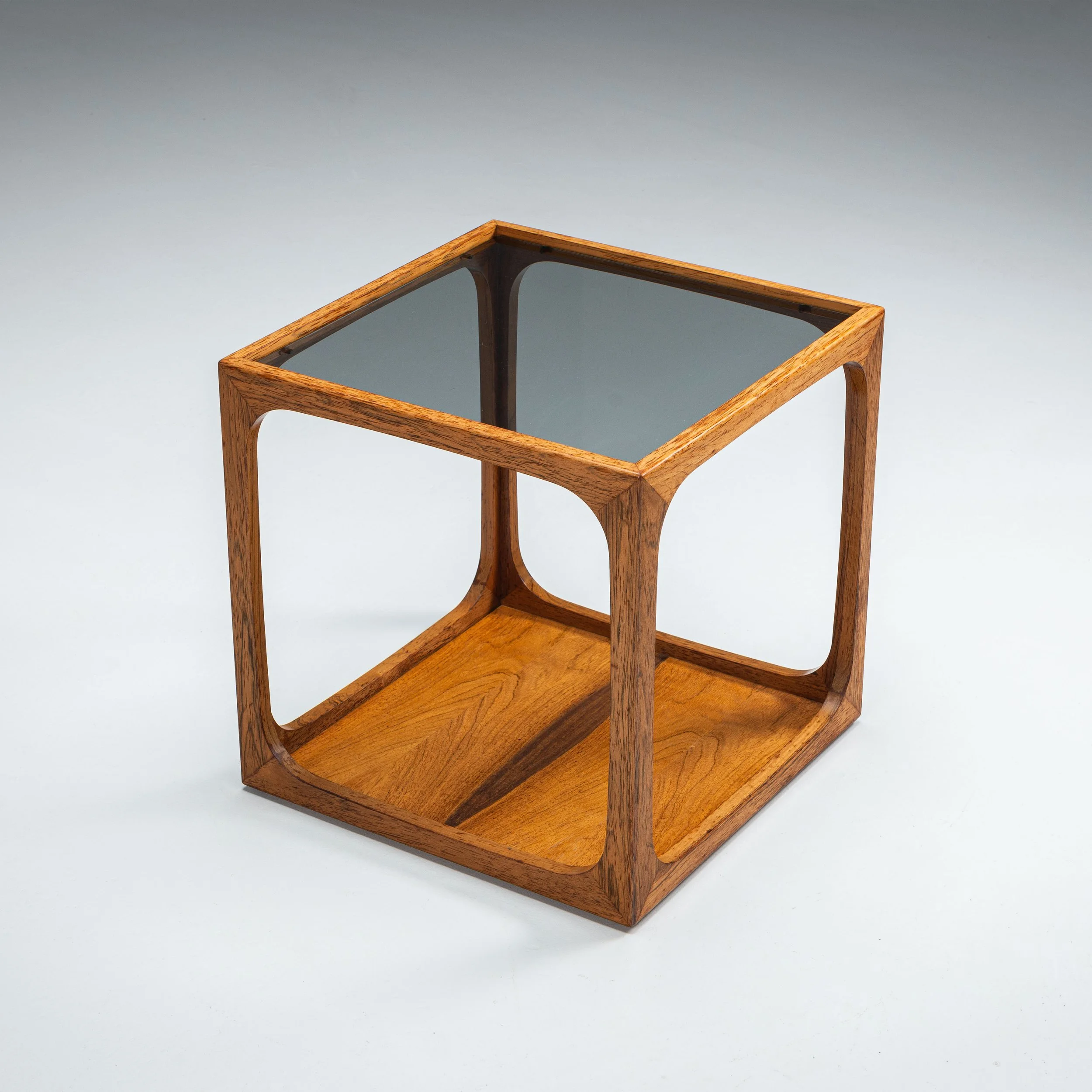 Jacob Brink sidetable in rosewood