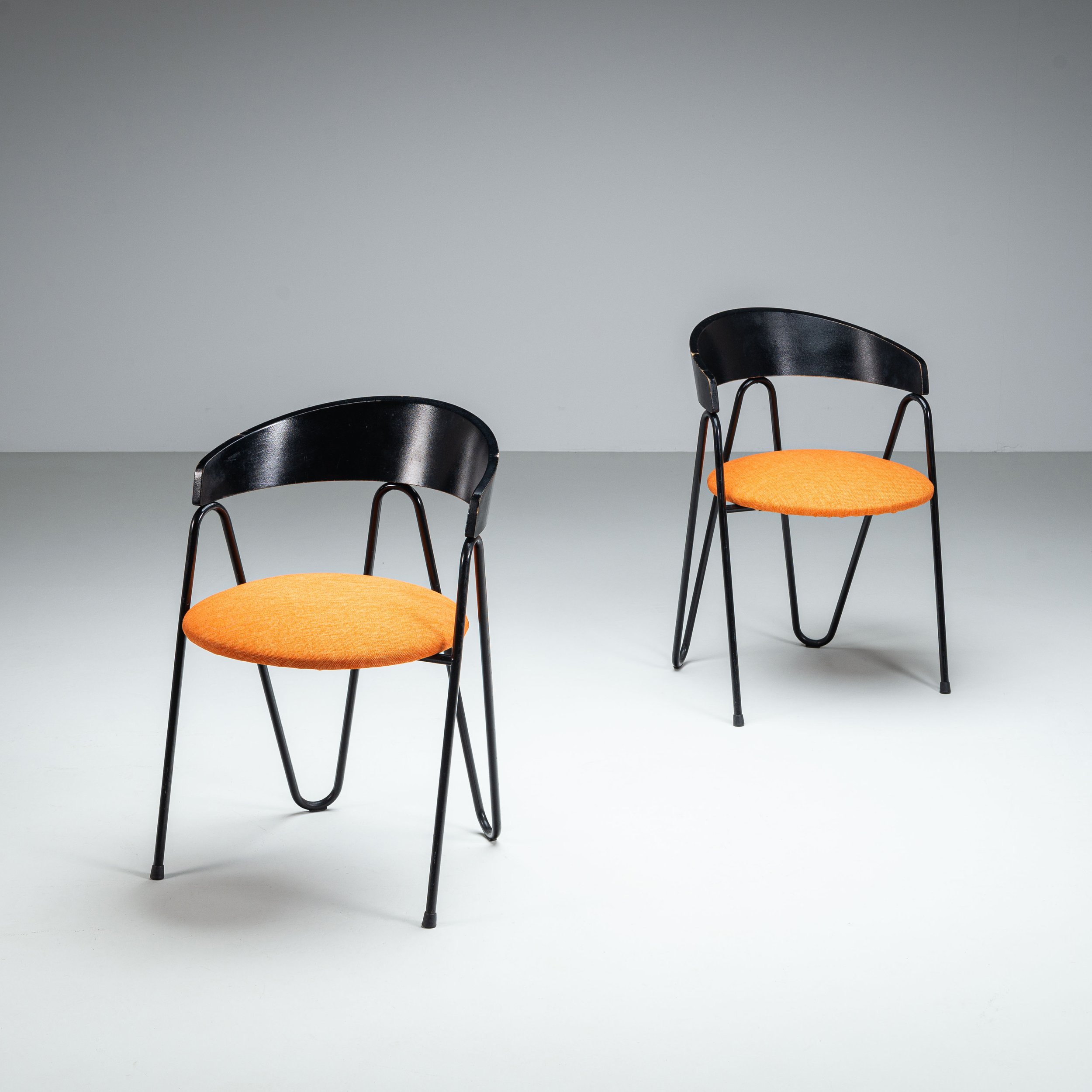 Pair of Memphis style chairs
