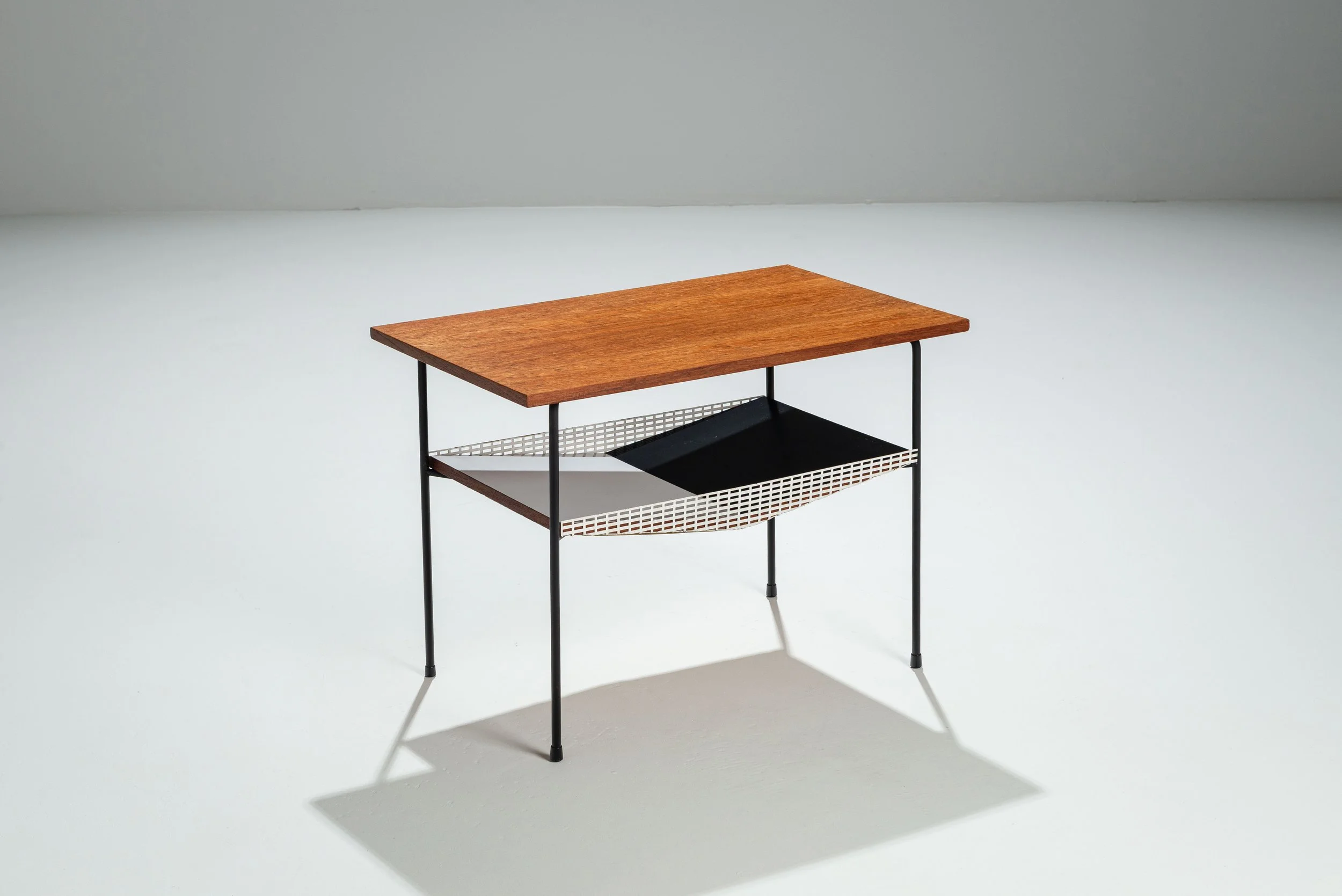 sidetable-01.jpg