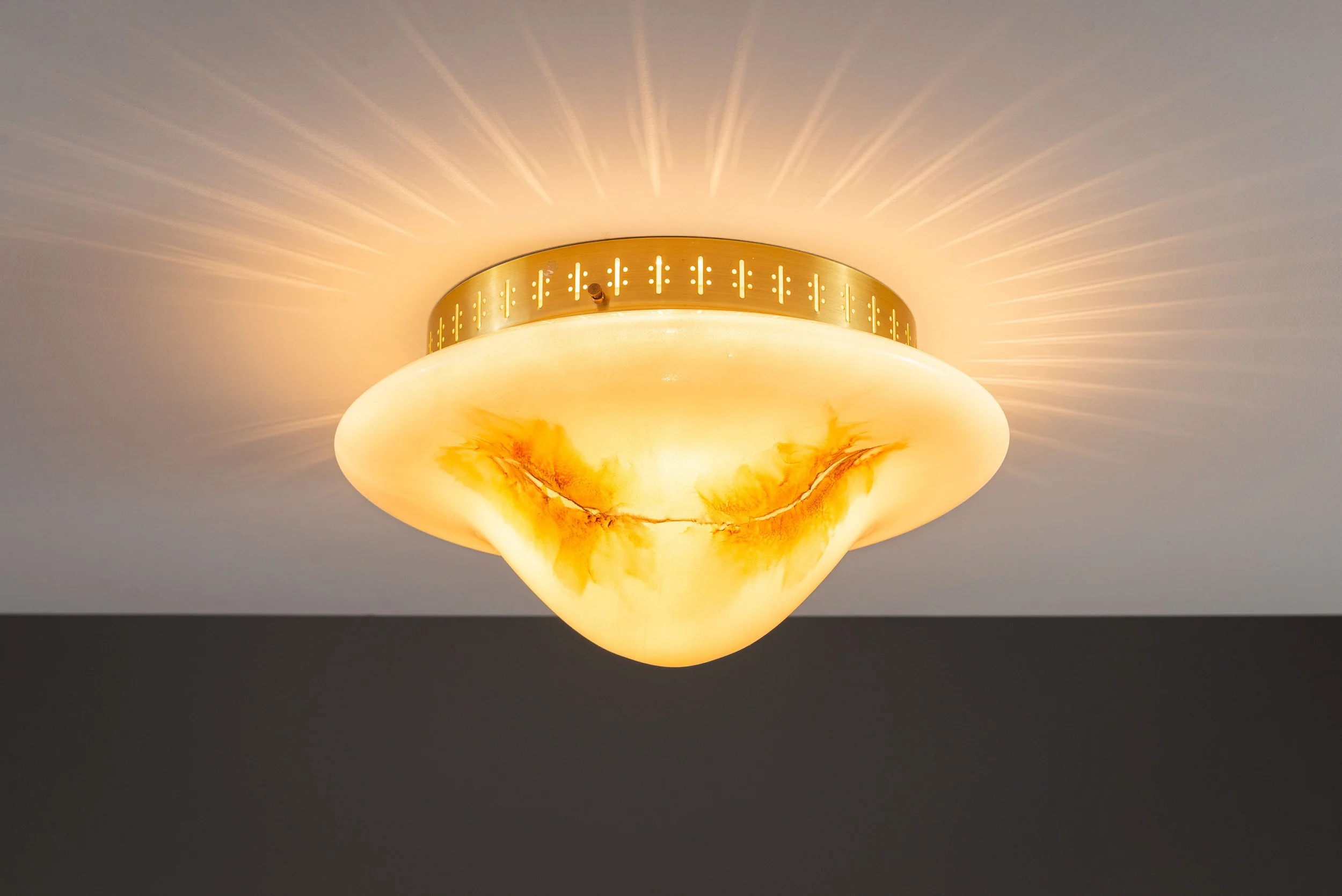 decoratedceilinglamp02.jpg