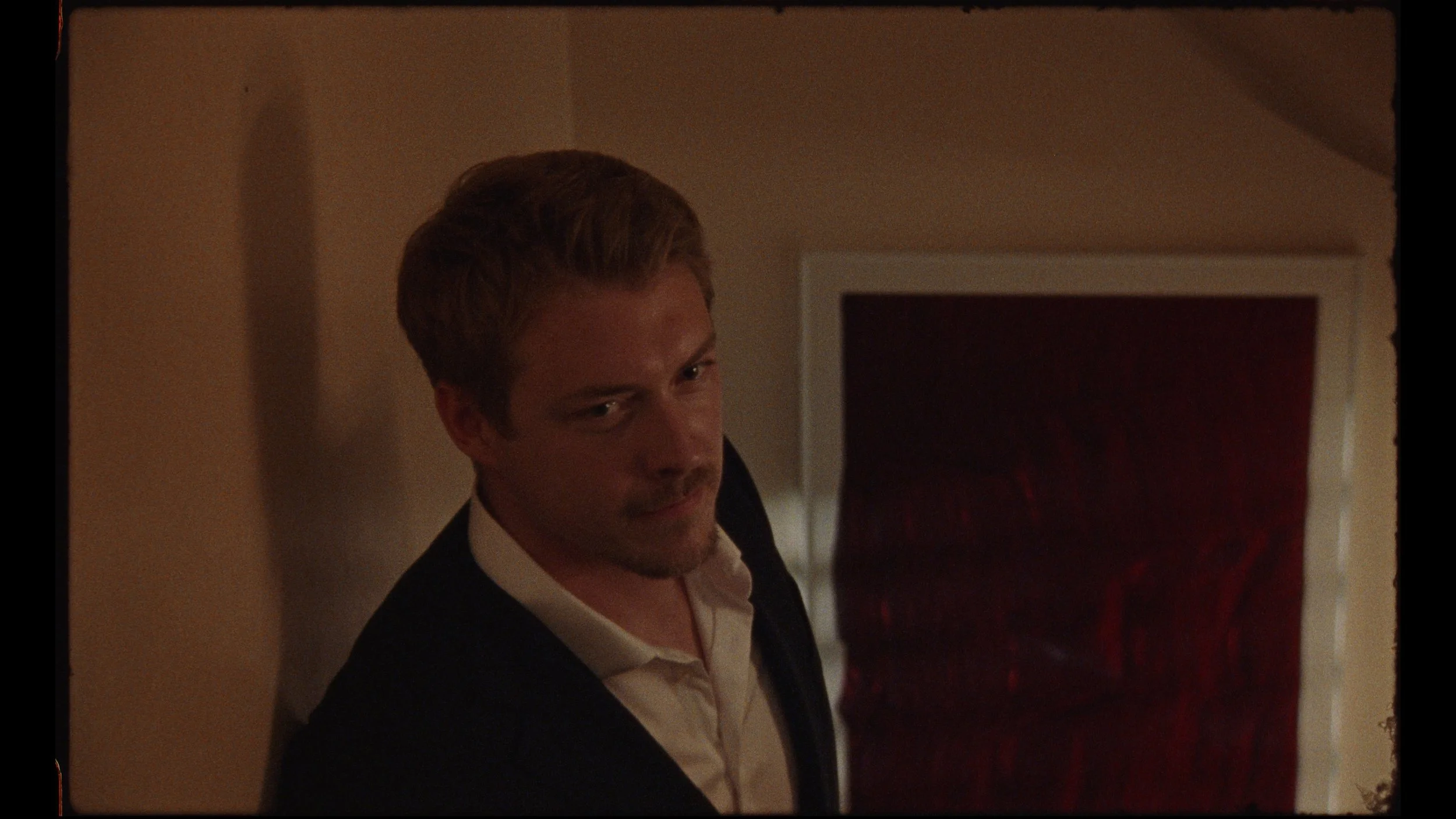 Timeline 1_01_02_43_05.jpg