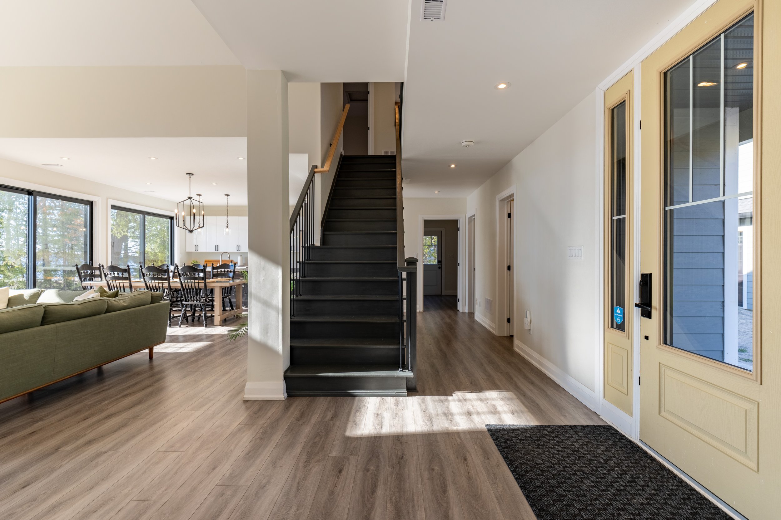 Air BNB Inside-2.jpg