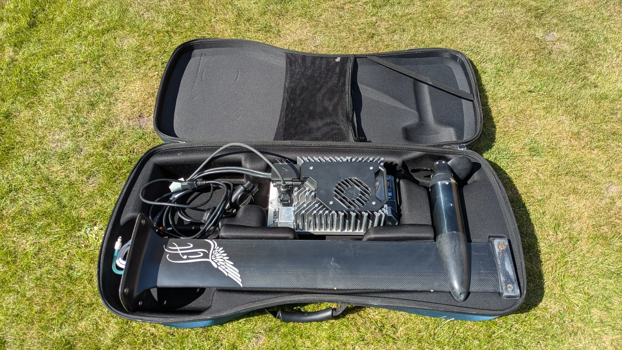 LIFT 3 32" mast and charger in case