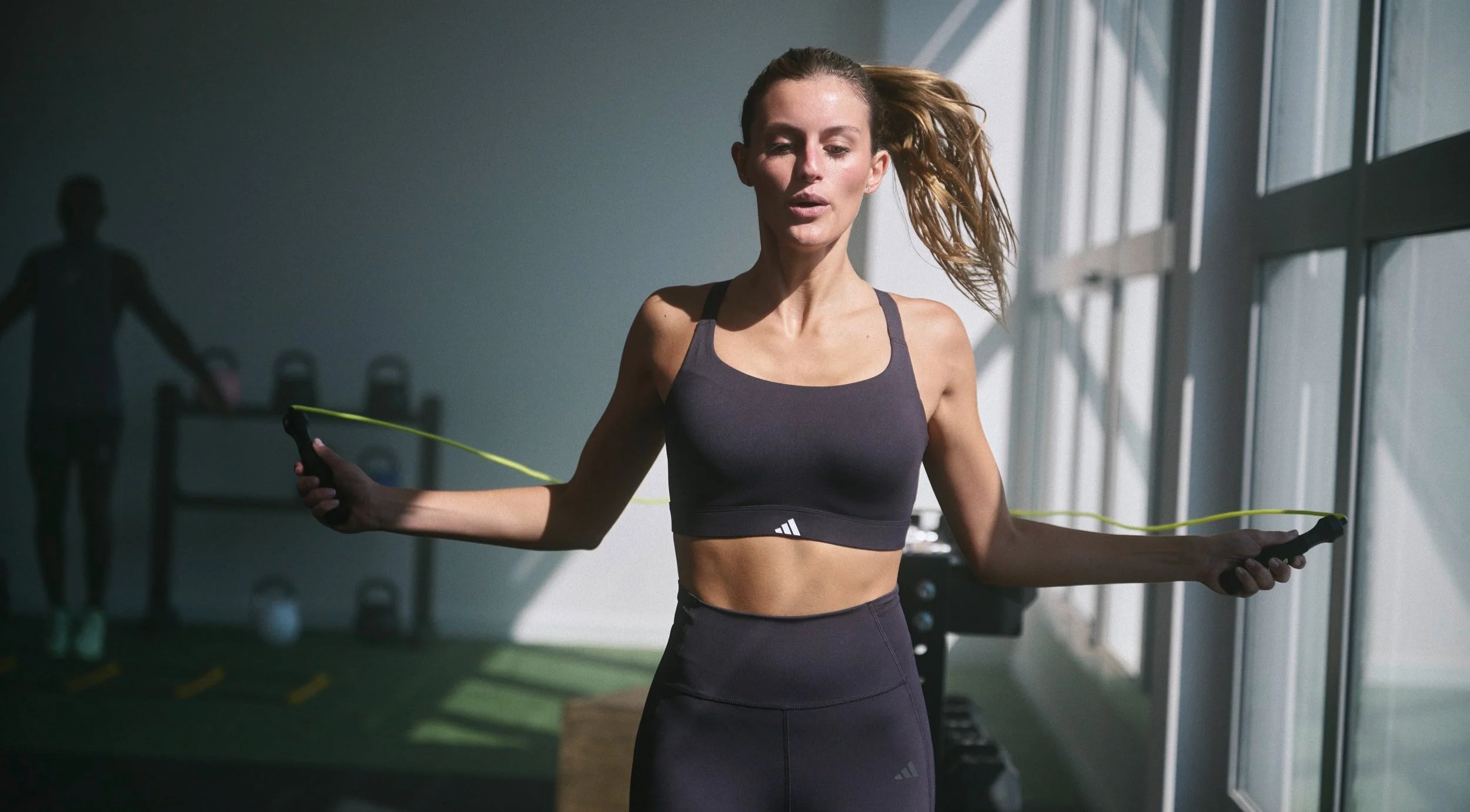 SS24_CCM_TRAINING_HIIT_FEMALE_HERO_Q1_08.jpg