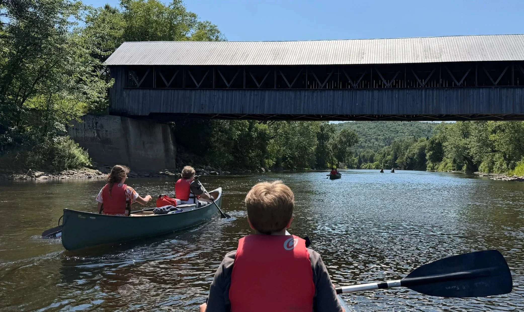 CT+River+Canoe%2C+under+the+bridge.jpg