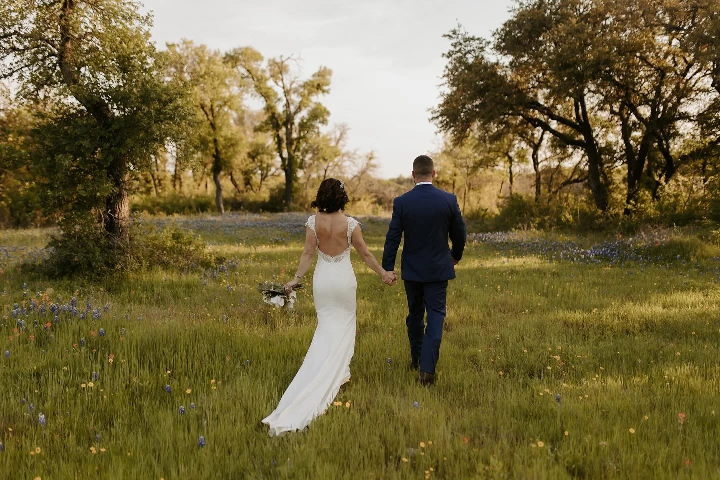 That ✨just married✨ feeling 🤩

#dfwweddings #dfwphotographer #dfwphotography #dfwweddingphotographer #aledoweddingphotographer #aledo #fortworthweddingphotographer #fortworthweddingphotography #fortworthtexas